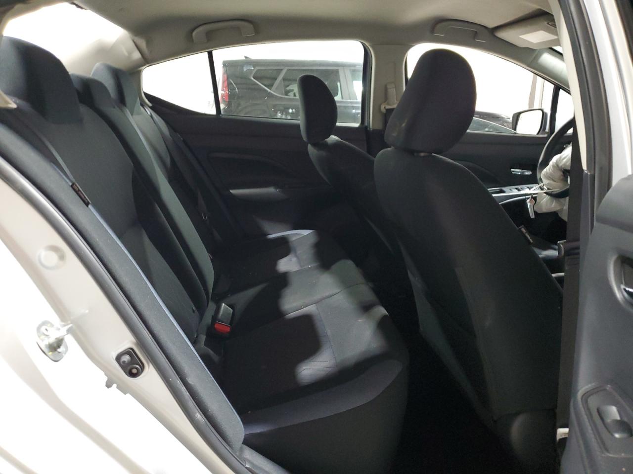 2023 Nissan Versa Sv Silver vin: 3N1CN8EV5PL861787