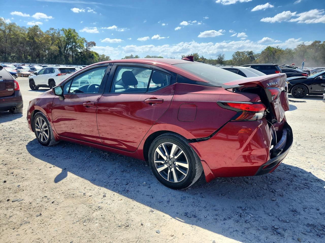 2020 Nissan Versa Sv Red vin: 3N1CN8EV6LL806727