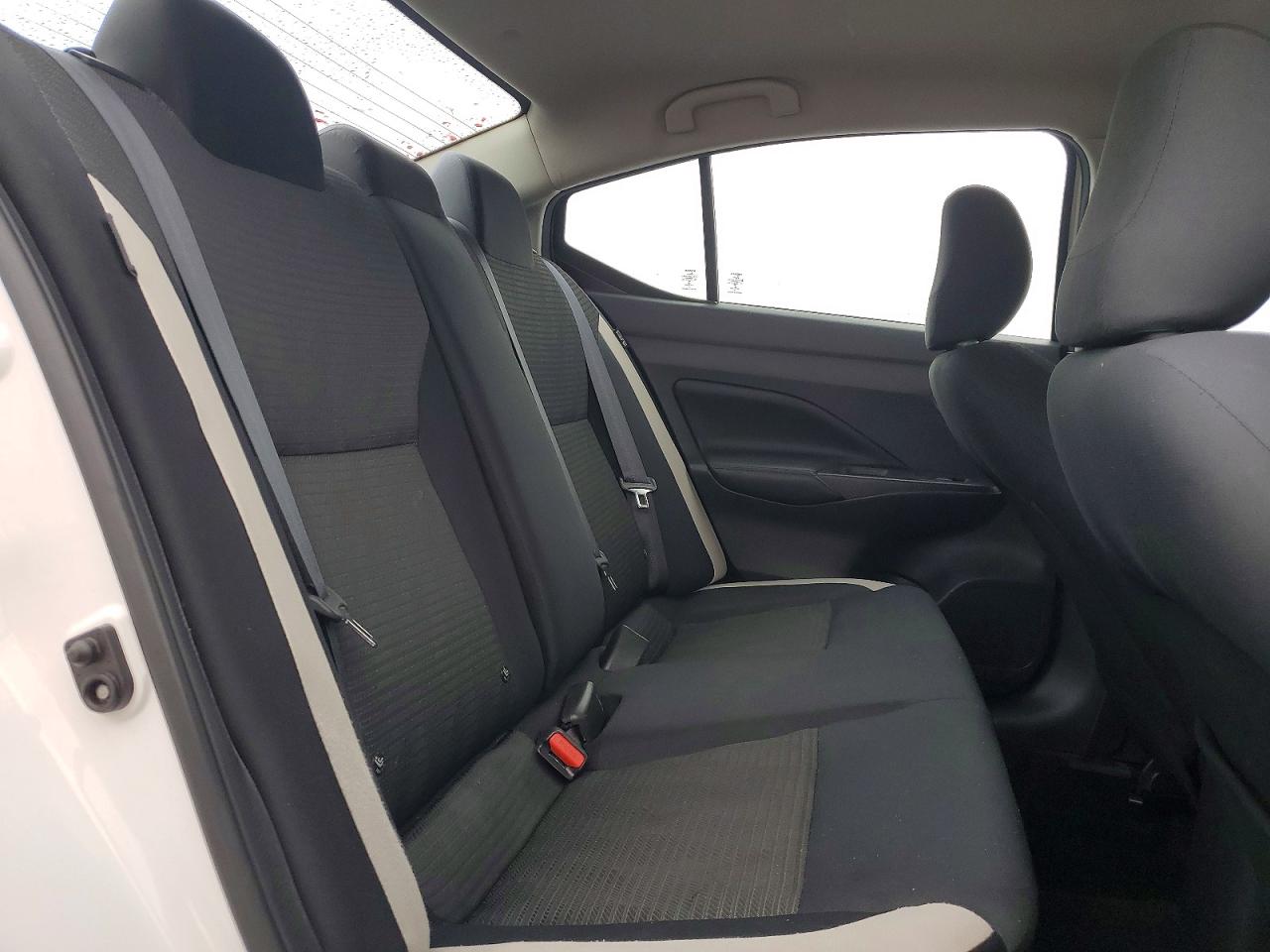 2020 Nissan Versa Sv White vin: 3N1CN8EV7LL801830