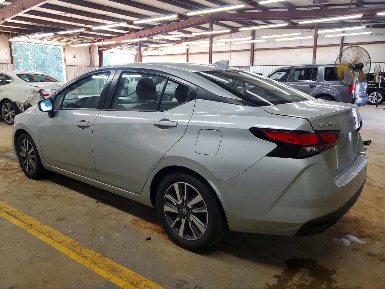 2021 Nissan Versa Sv Silver vin: 3N1CN8EV7ML884015