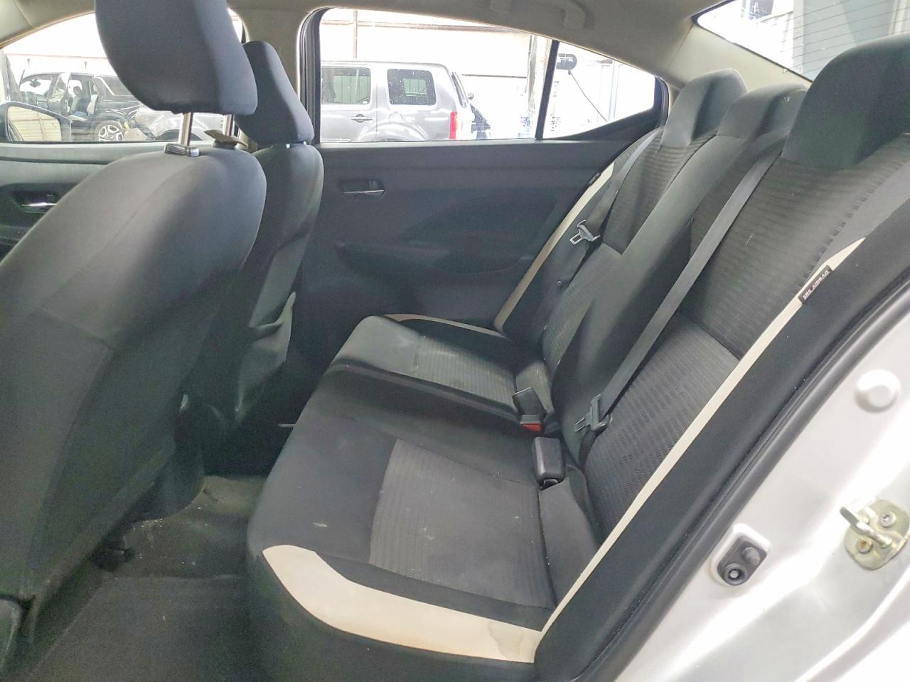 2021 Nissan Versa Sv Silver vin: 3N1CN8EV7ML884015