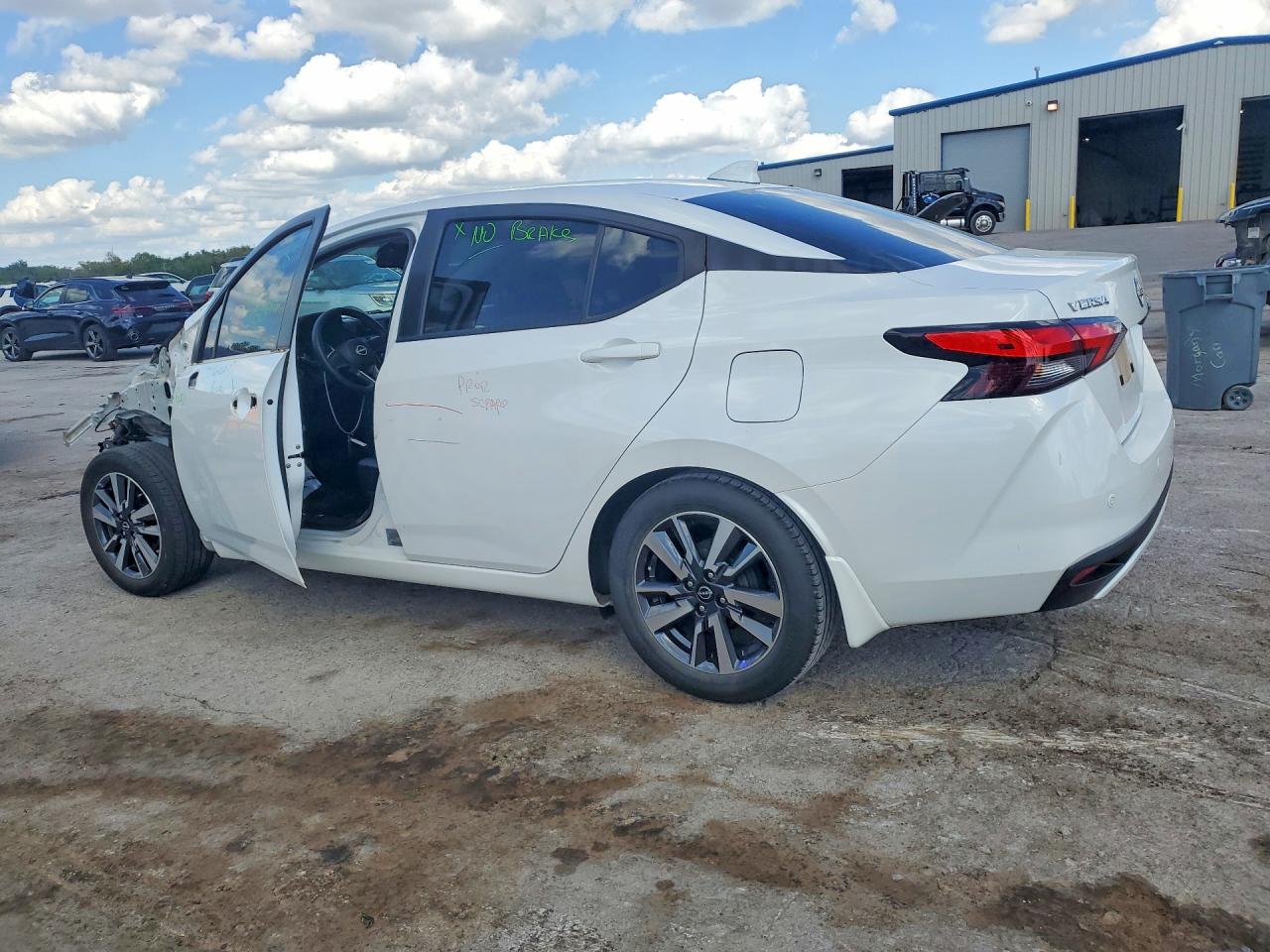2024 Nissan Versa Sv Белый vin: 3N1CN8EV7RL832522