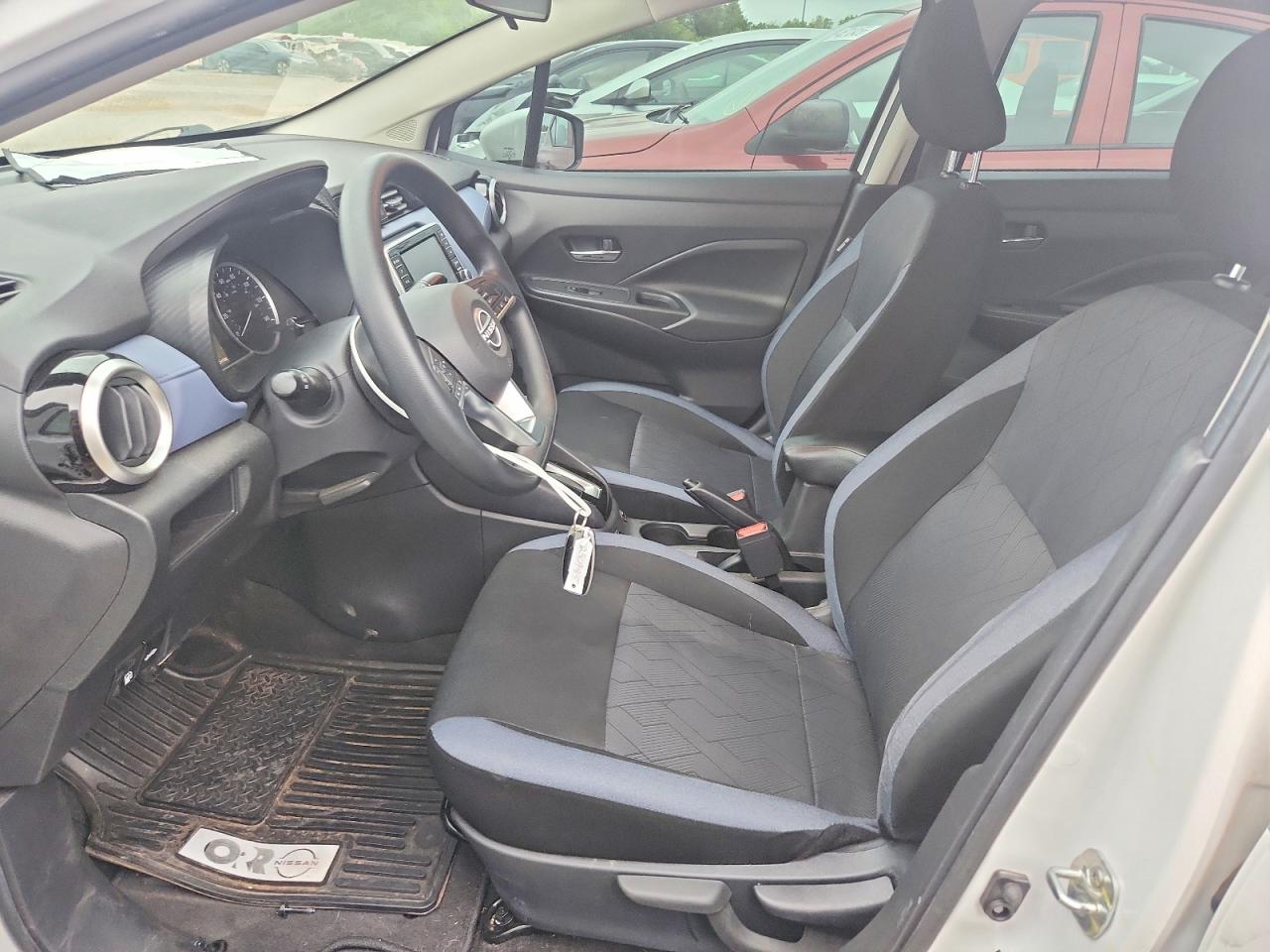 2024 Nissan Versa Sv Белый vin: 3N1CN8EV7RL832522