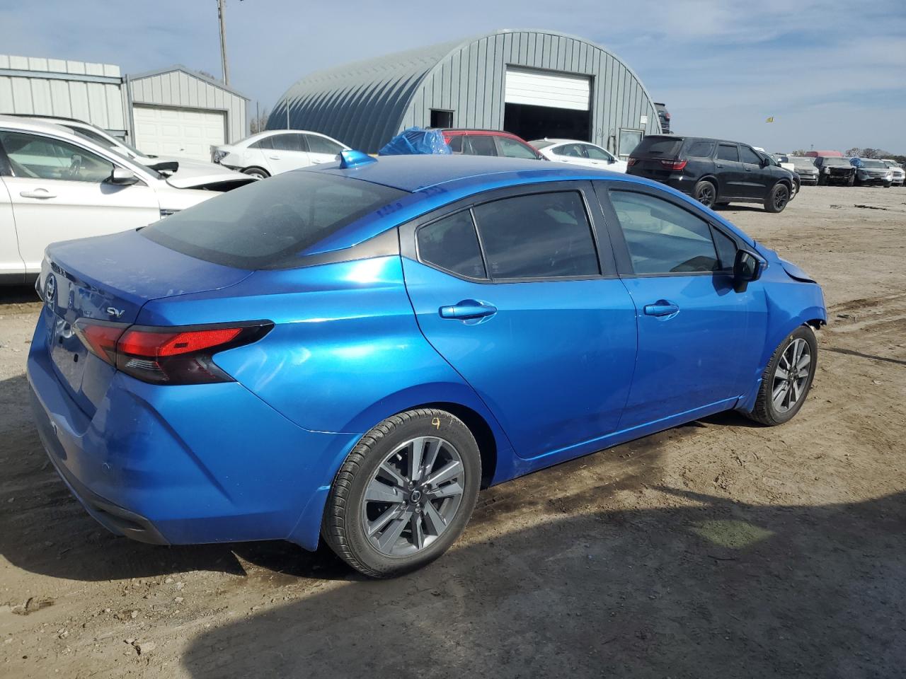 2020 Nissan Versa Sv Blue vin: 3N1CN8EV8LL814196