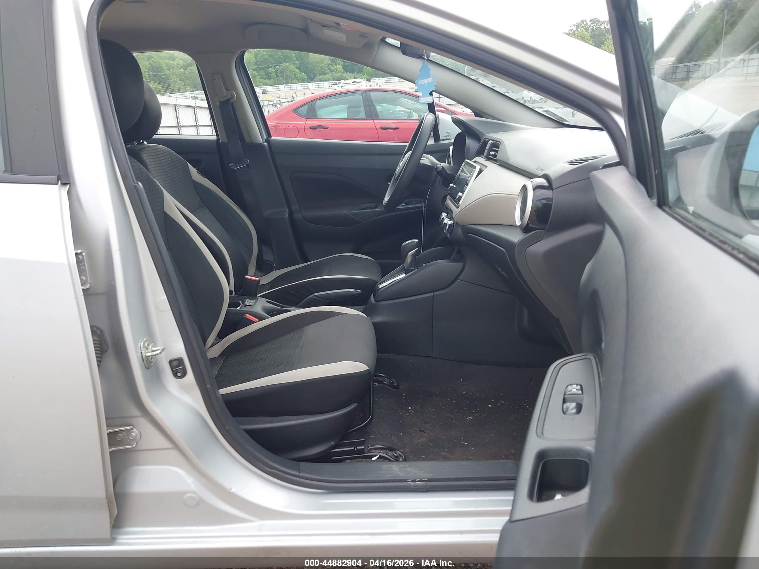 2021 Nissan Versa Sv Xtronic Cvt Silver vin: 3N1CN8EV8ML852867