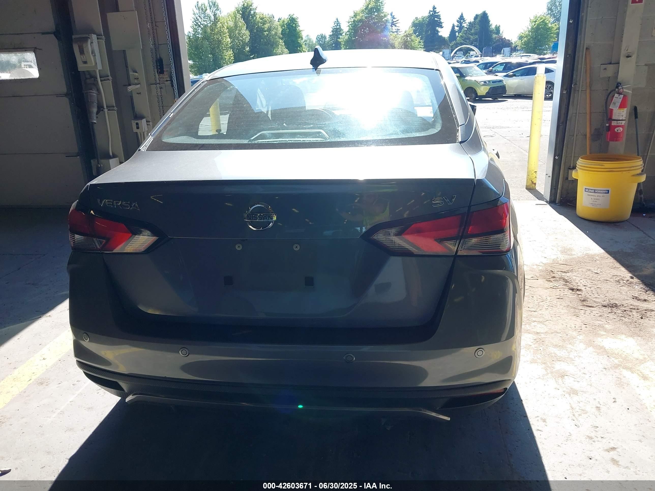 2021 Nissan Versa Sv Xtronic Cvt Gray vin: 3N1CN8EV8ML876926