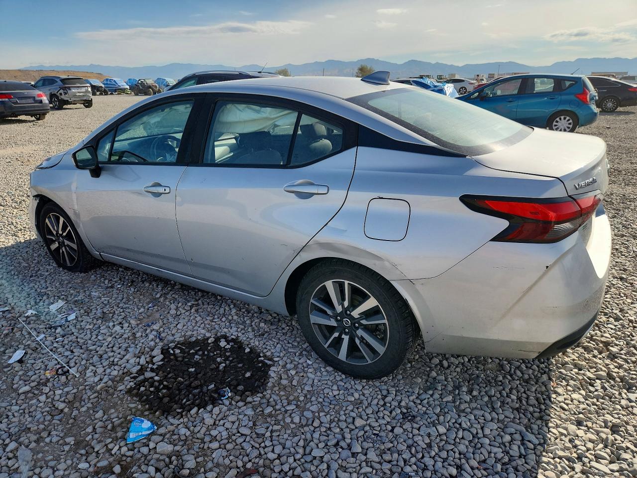 2021 Nissan Versa Sv Серебряный vin: 3N1CN8EV9ML845300