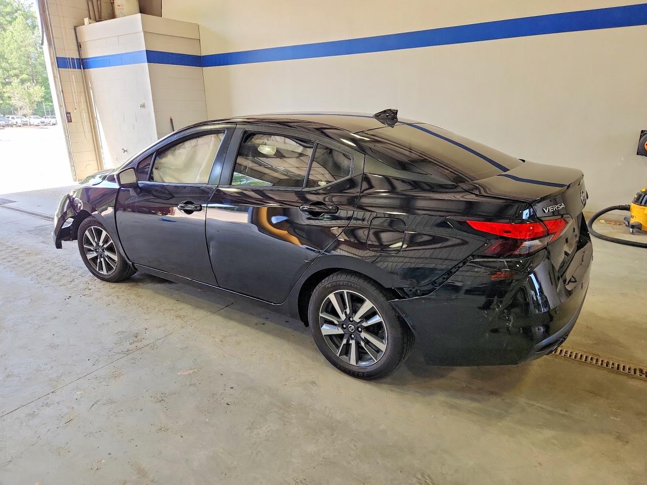 2021 Nissan Versa Sv Черный vin: 3N1CN8EV9ML866017