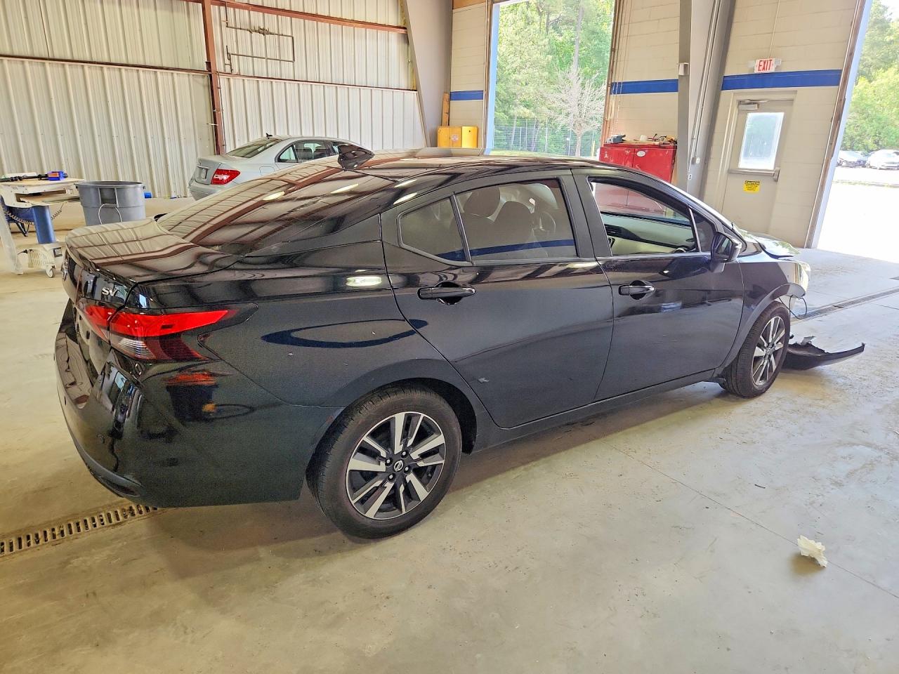 2021 Nissan Versa Sv Черный vin: 3N1CN8EV9ML866017