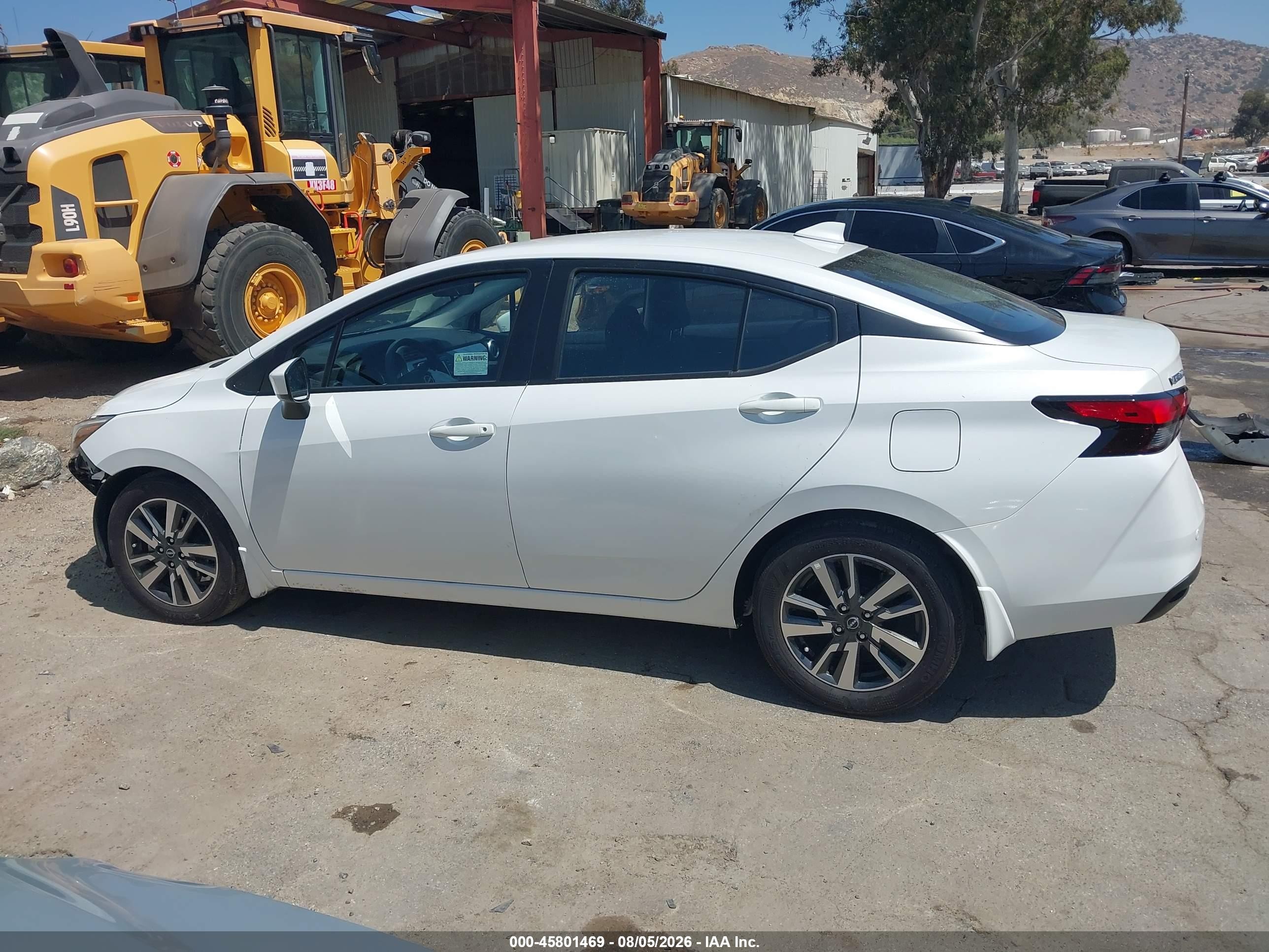 2025 Nissan Versa 1.6 Sv Белый vin: 3N1CN8EV9SL886796