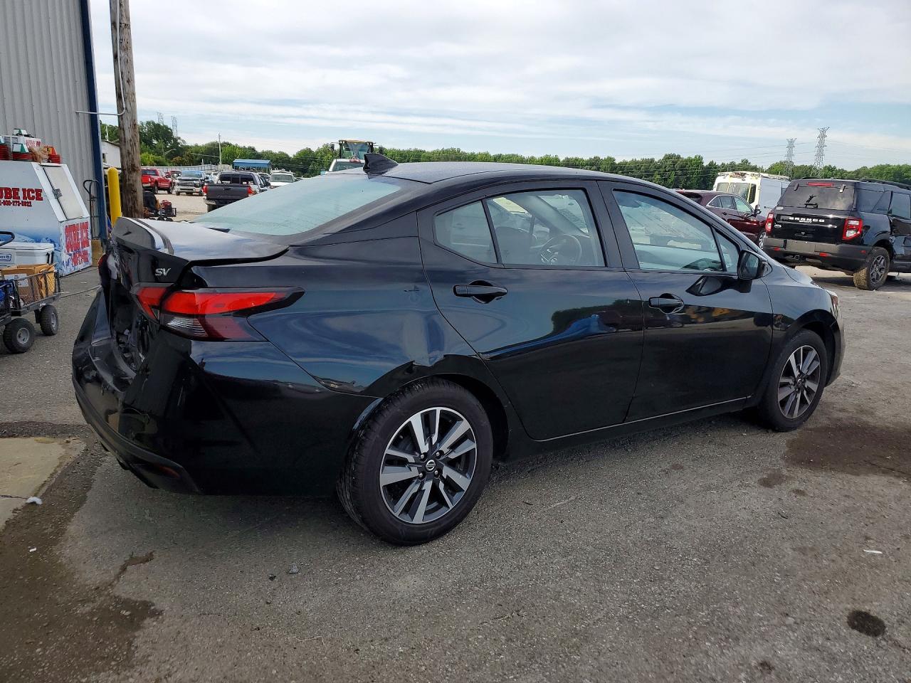 2021 Nissan Versa Sv Черный vin: 3N1CN8EVXML830935