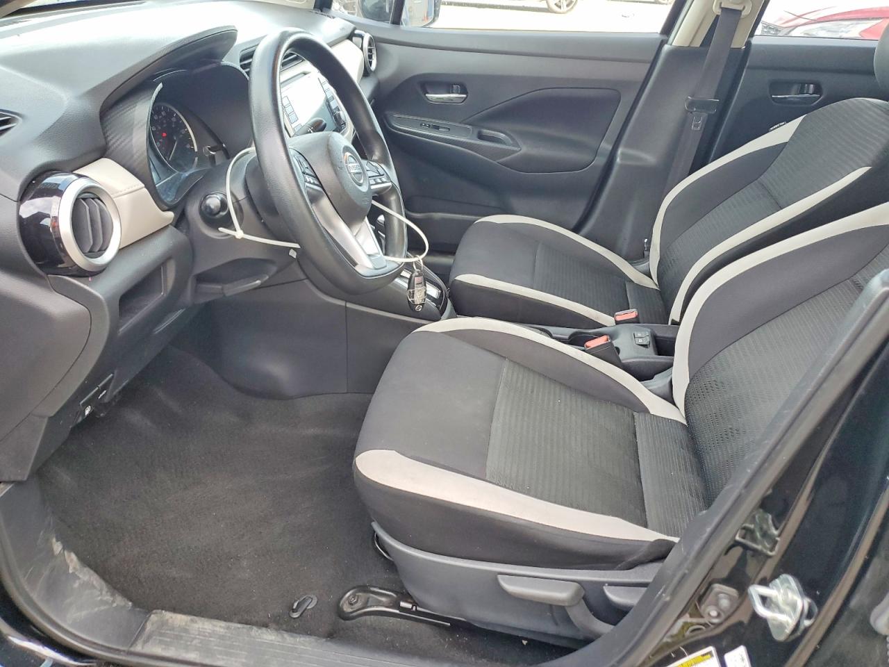 2021 Nissan Versa Sv Черный vin: 3N1CN8EVXML830935