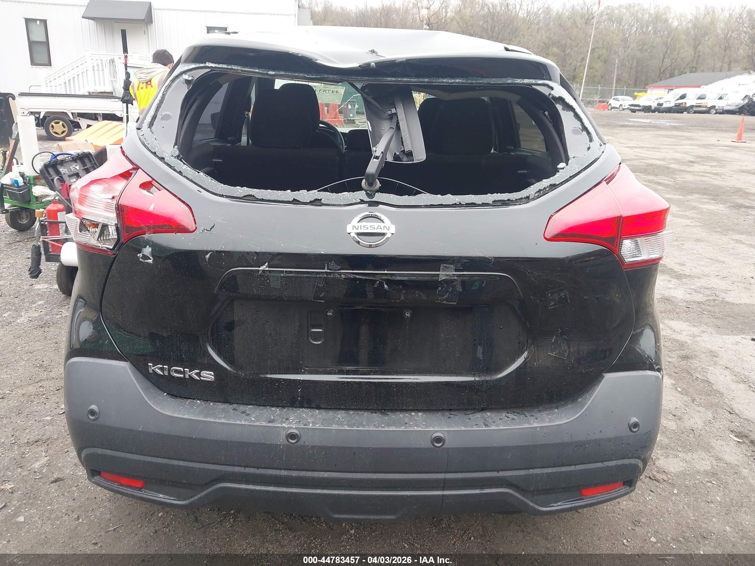 2020 Nissan Kicks S Xtronic Cvt Черный vin: 3N1CP5BV0LL542045