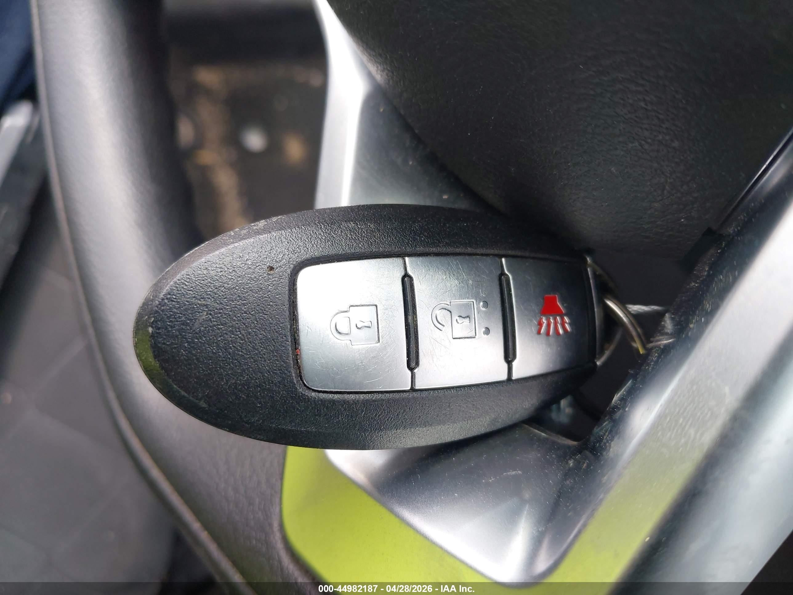 2020 Nissan Kicks S Xtronic Cvt Серебряный vin: 3N1CP5BV0LL574316