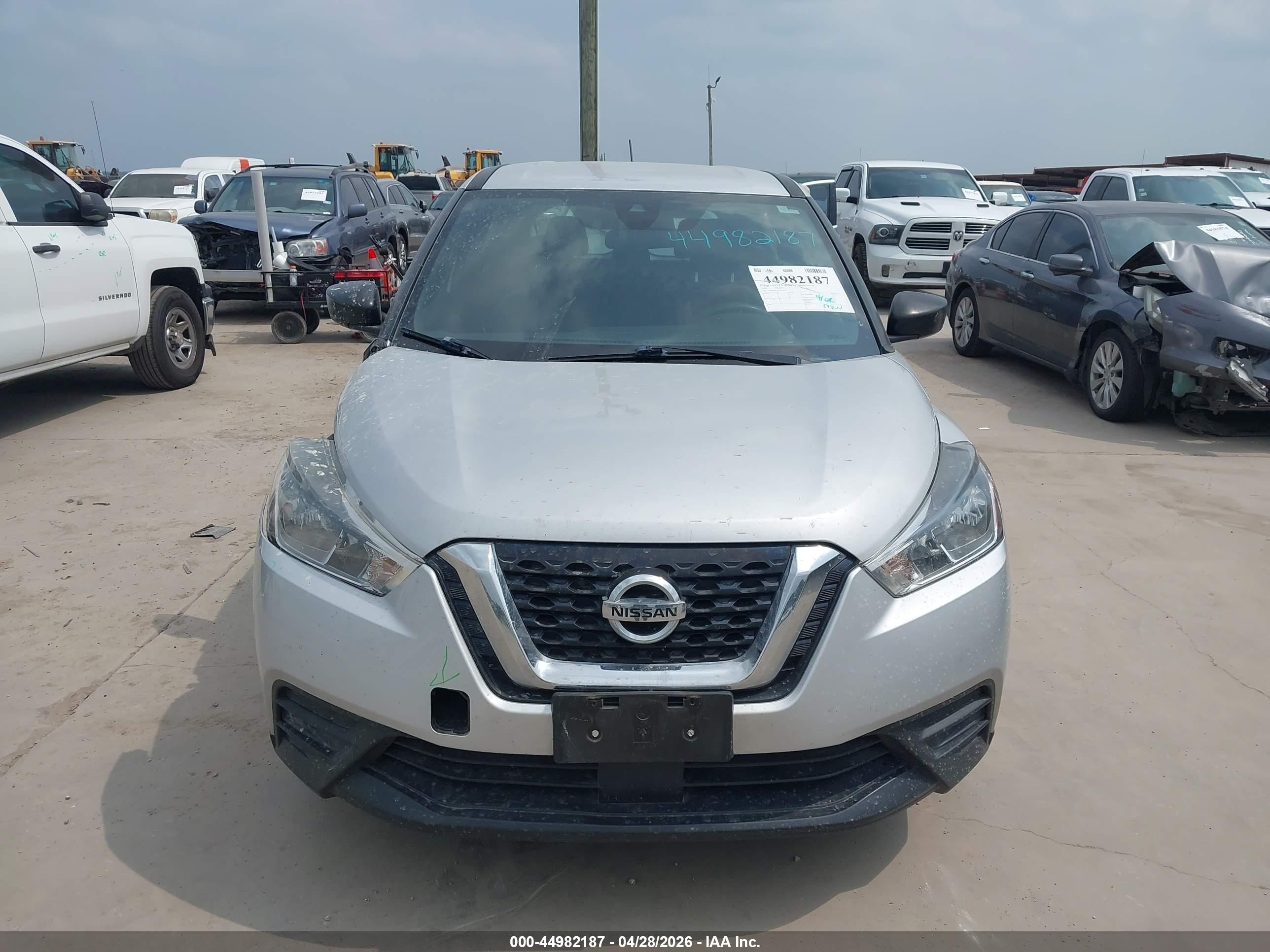 2020 Nissan Kicks S Xtronic Cvt Серебряный vin: 3N1CP5BV0LL574316
