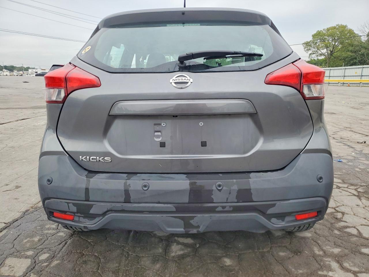 2020 Nissan Kicks S Gray vin: 3N1CP5BV2LL495813