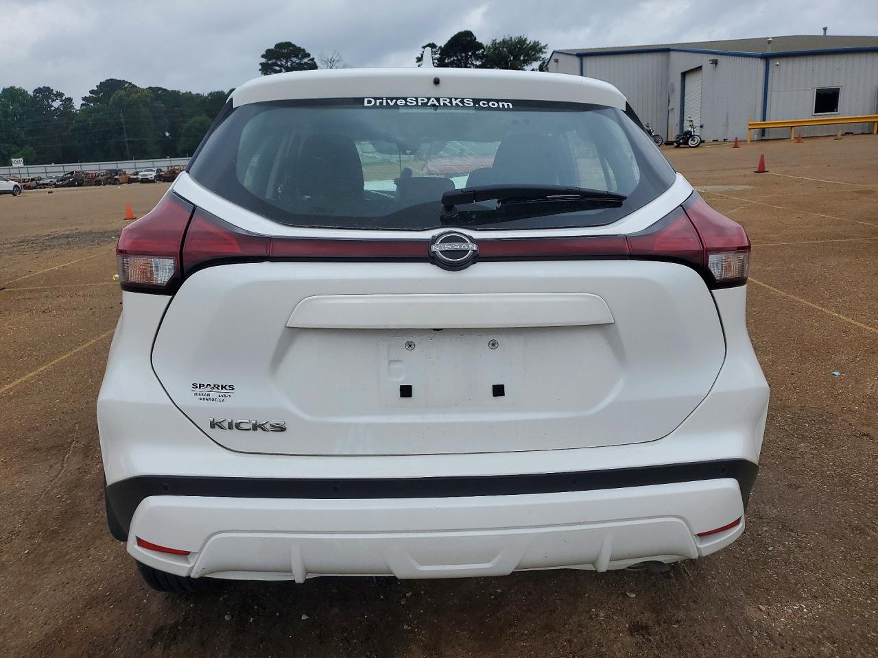 2025 Nissan Kicks Play S White vin: 3N1CP5BV2SL499326