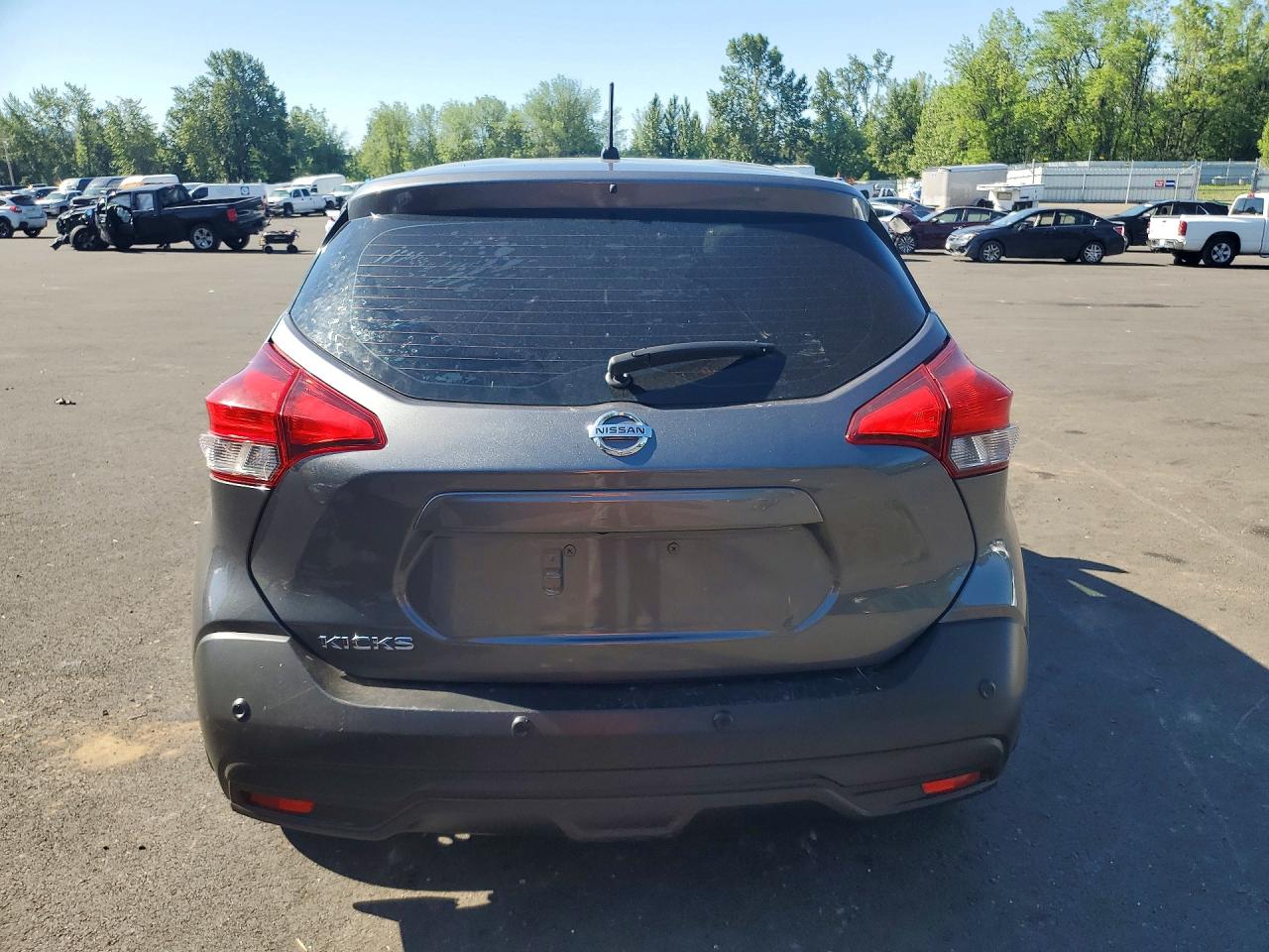 2020 Nissan Kicks S Charcoal vin: 3N1CP5BV3LL494525