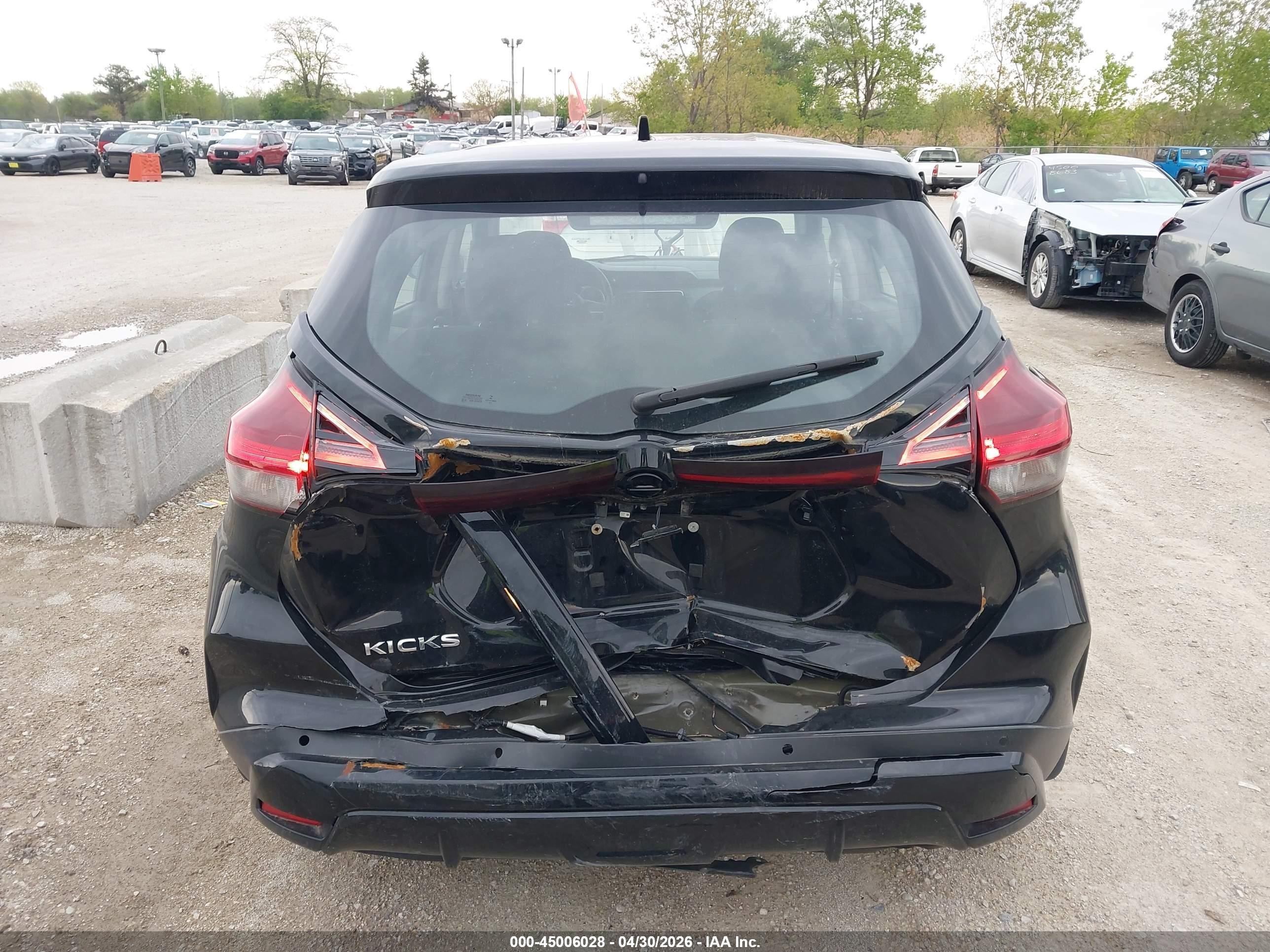 2021 Nissan Kicks S Xtronic Cvt Черный vin: 3N1CP5BV3ML509526