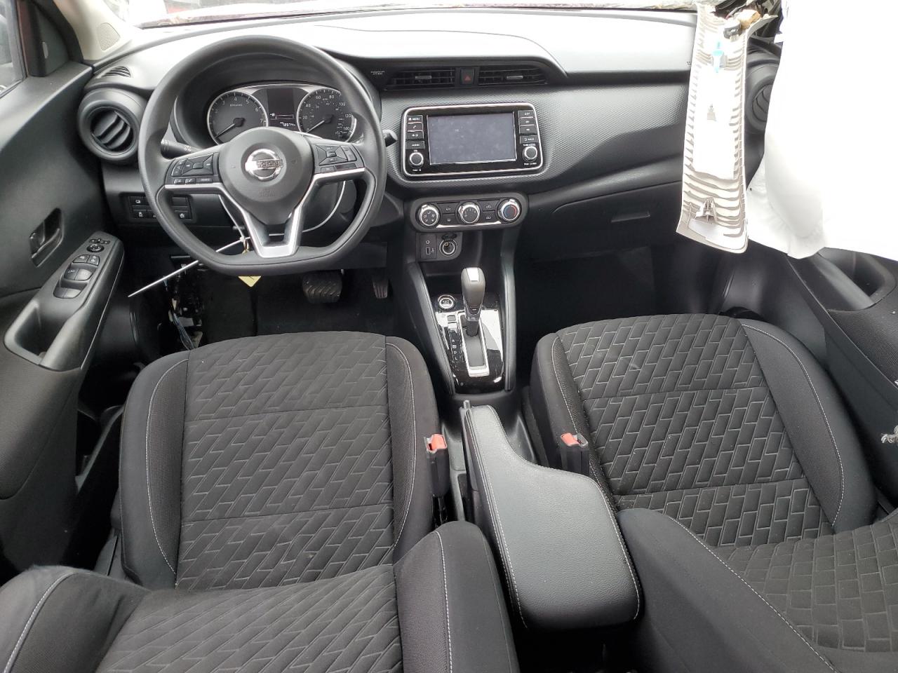Price & History 2021 Nissan Kicks S 1.6l 4 vin: 3N1CP5BV3ML560749