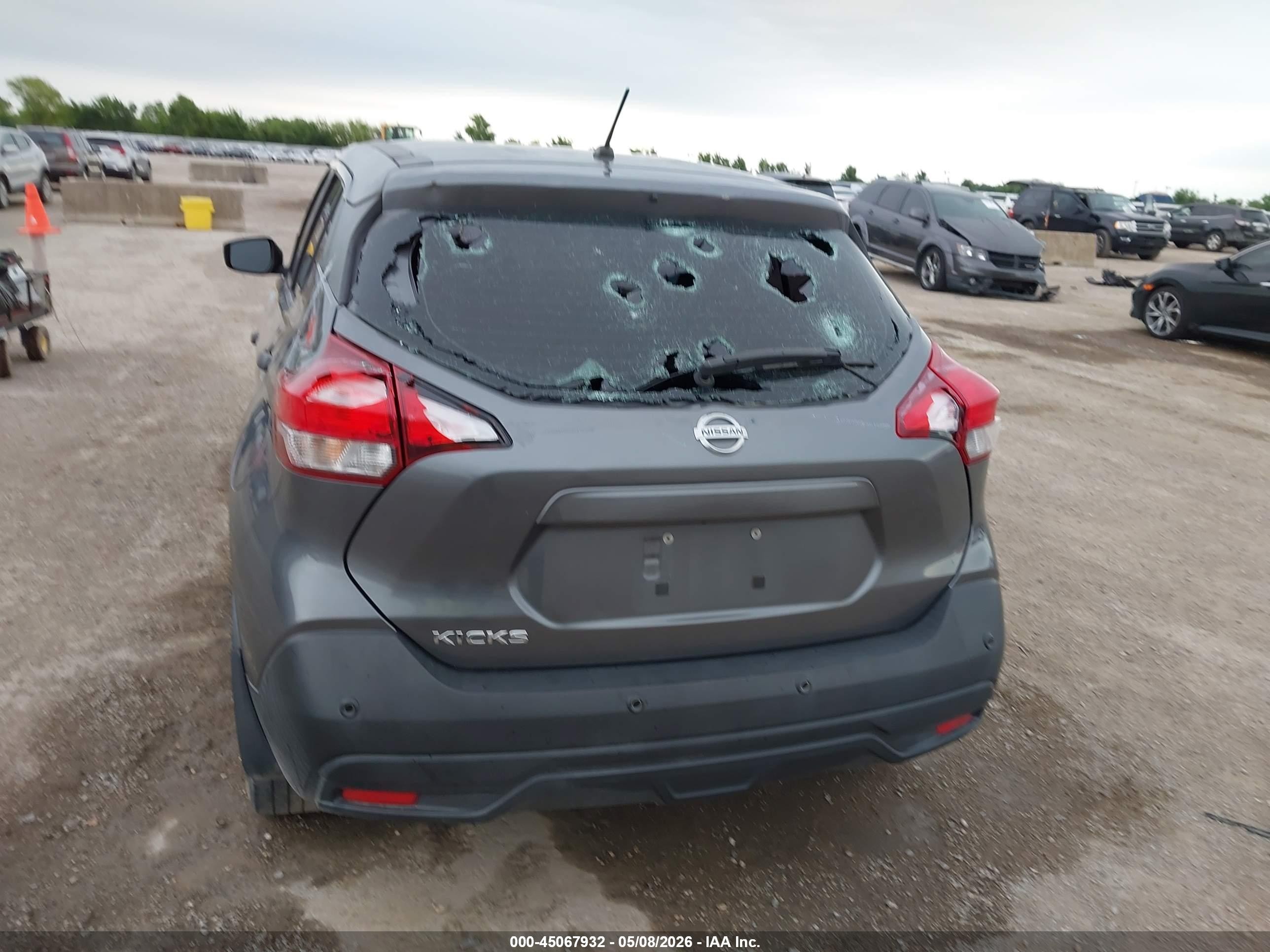 2020 Nissan Kicks S Xtronic Cvt Gray vin: 3N1CP5BV4LL552108