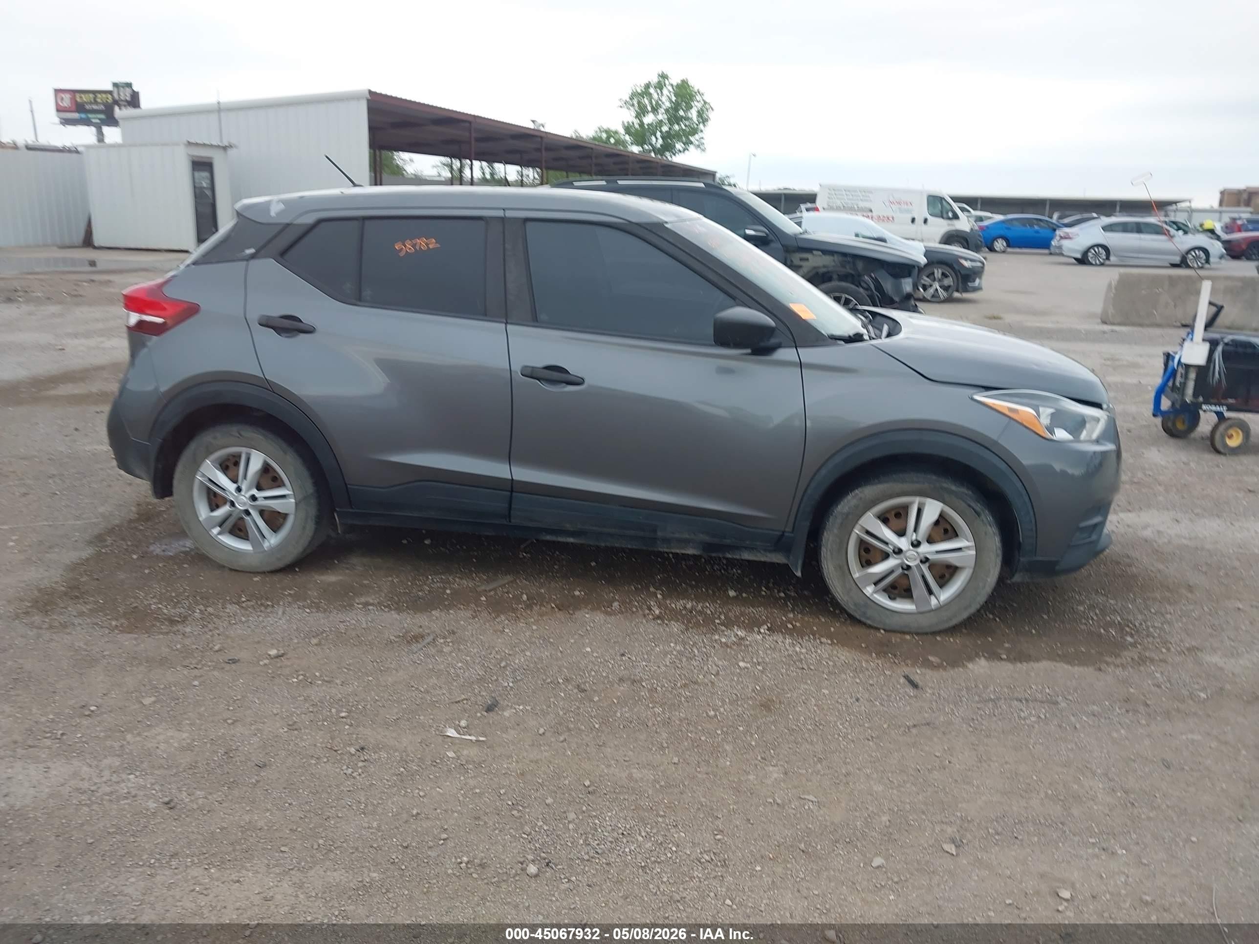 2020 Nissan Kicks S Xtronic Cvt Gray vin: 3N1CP5BV4LL552108