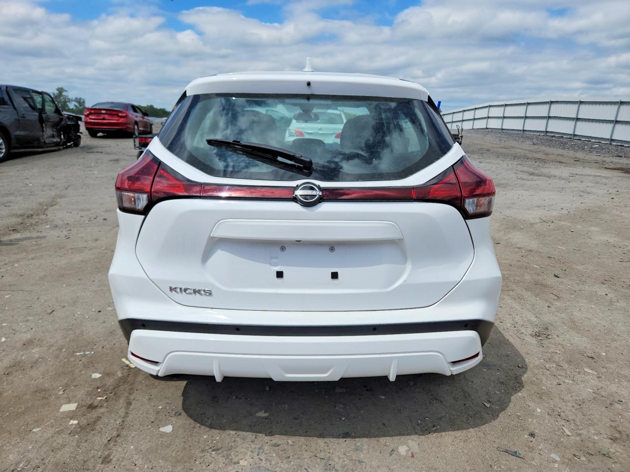 2023 Nissan Kicks S White vin: 3N1CP5BV4PL512701