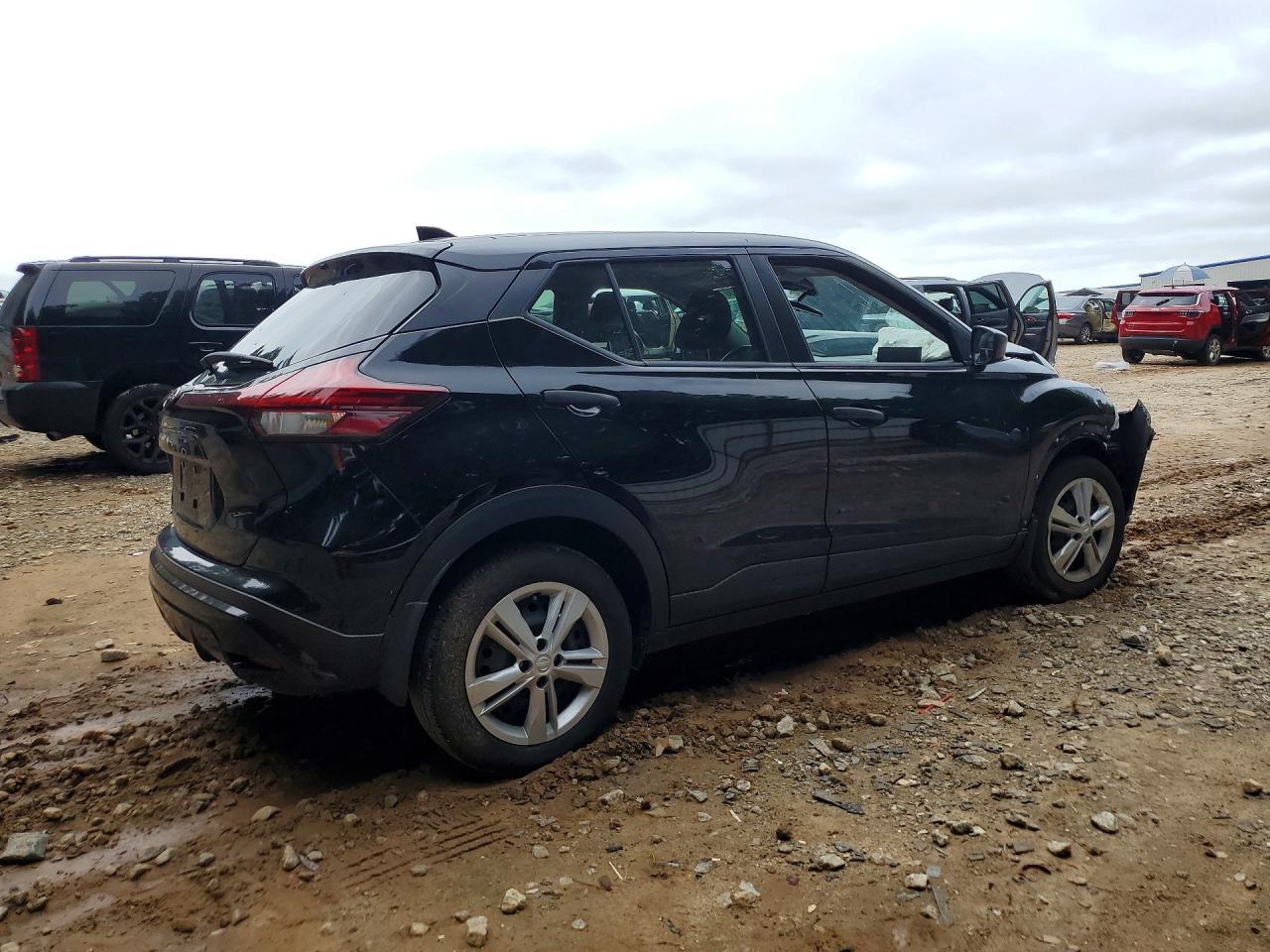 2023 Nissan Kicks S Black vin: 3N1CP5BV4PL545925