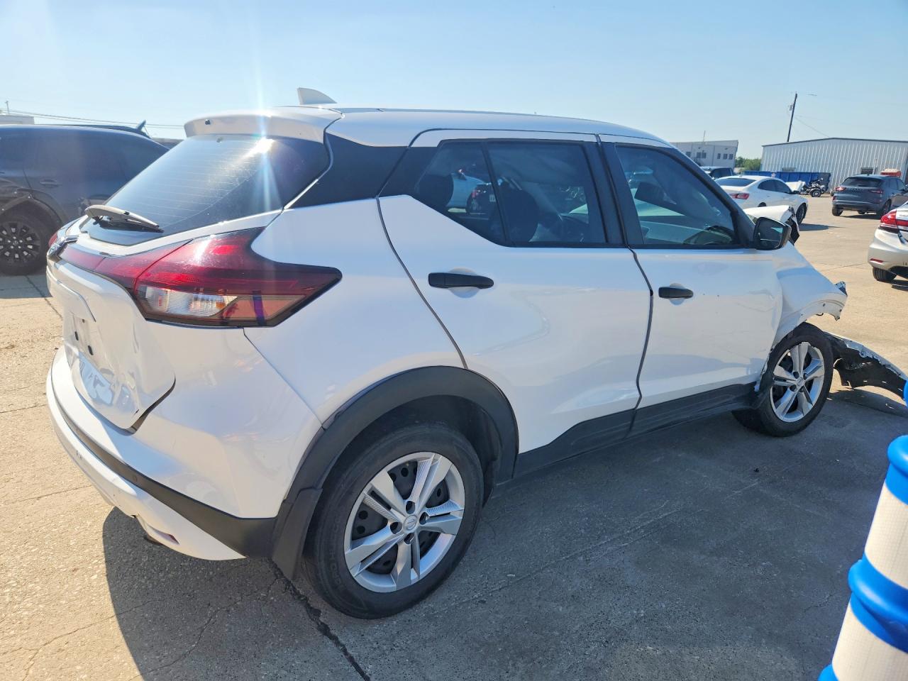 2023 Nissan Kicks S White vin: 3N1CP5BV5PL572485