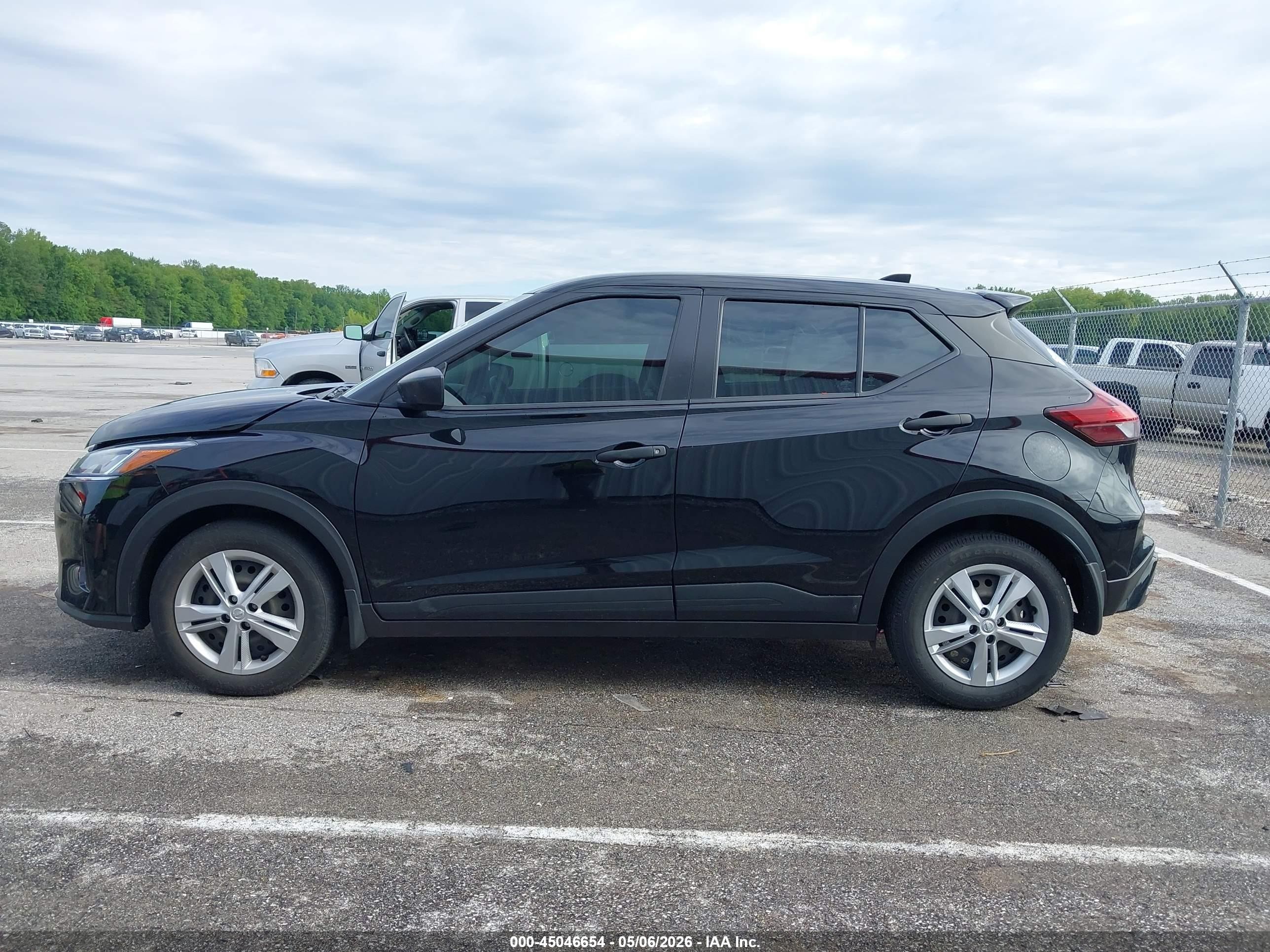 2024 Nissan Kicks S Xtronic Cvt Black vin: 3N1CP5BV5RL518090