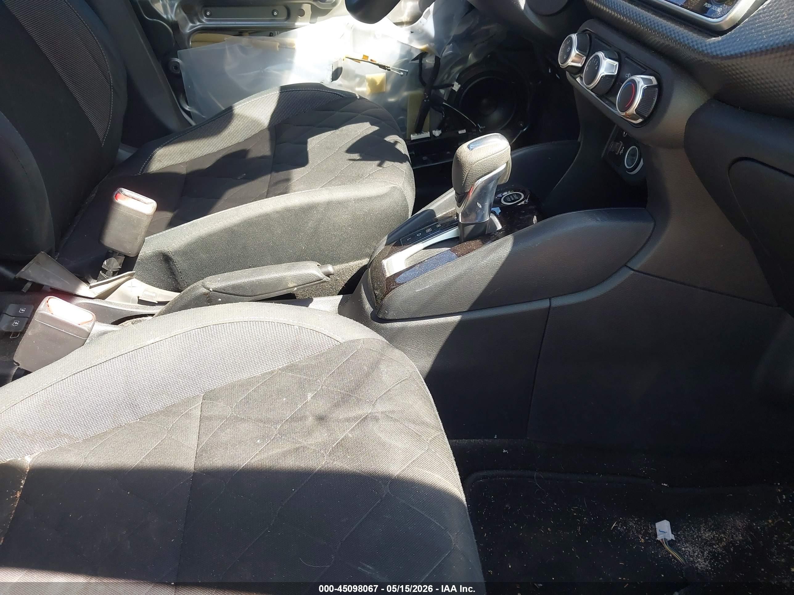 2020 Nissan Kicks S Xtronic Cvt Gray vin: 3N1CP5BV6LL534645
