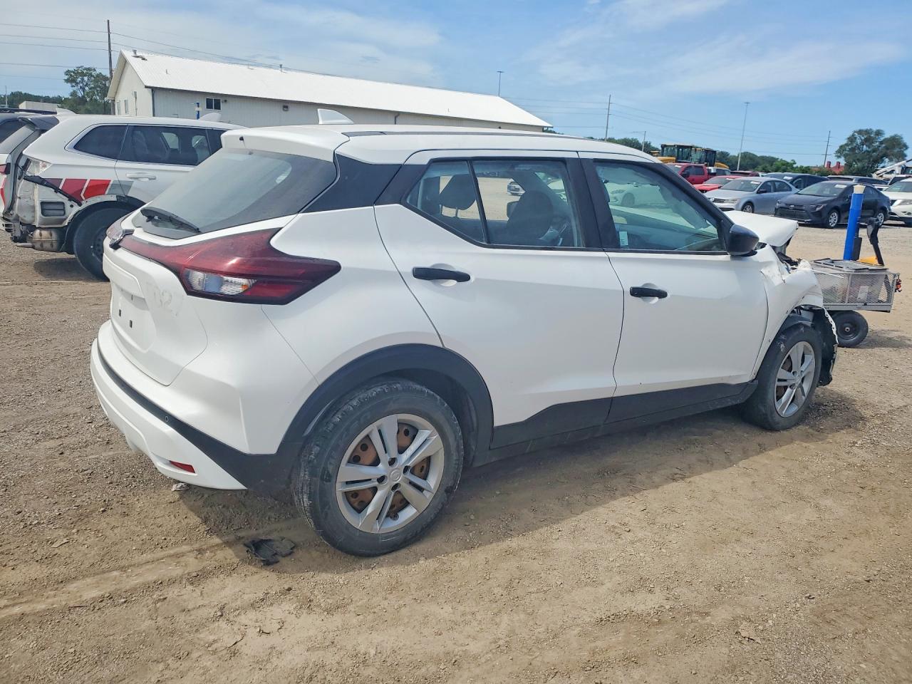 2022 Nissan Kicks S White vin: 3N1CP5BV6NL488740