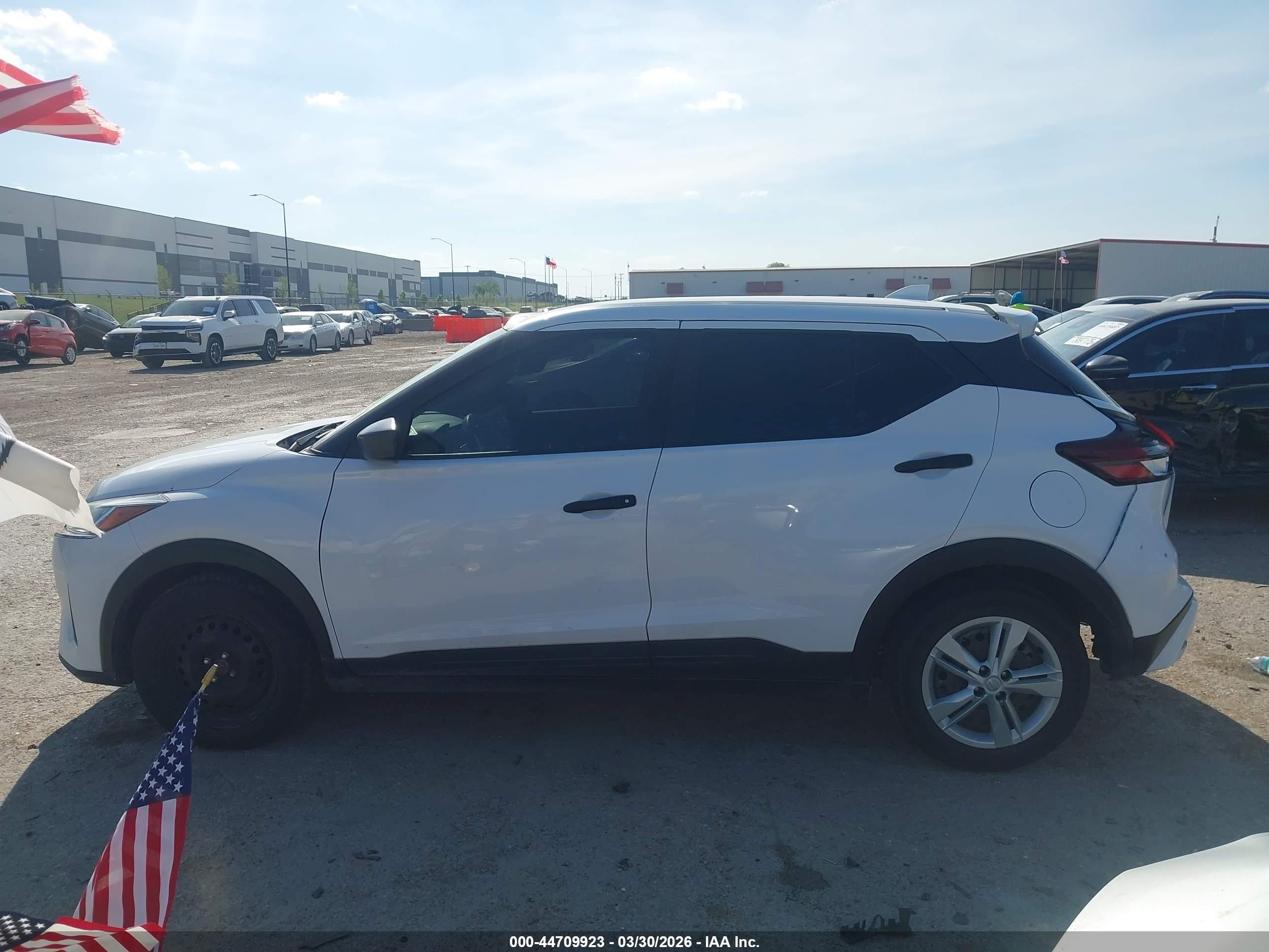 2021 Nissan Kicks S Xtronic Cvt White vin: 3N1CP5BV7ML511411