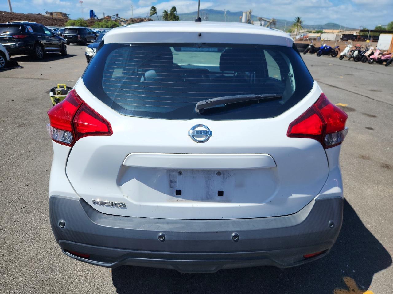 2020 Nissan Kicks S White vin: 3N1CP5BV8LL501422
