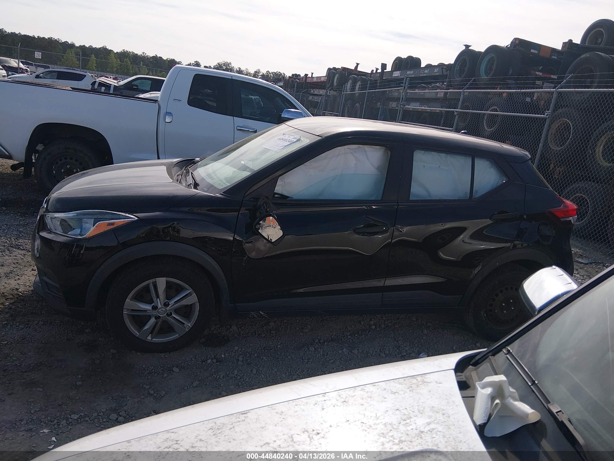 2020 Nissan Kicks S Xtronic Cvt Черный vin: 3N1CP5BV9LL558518