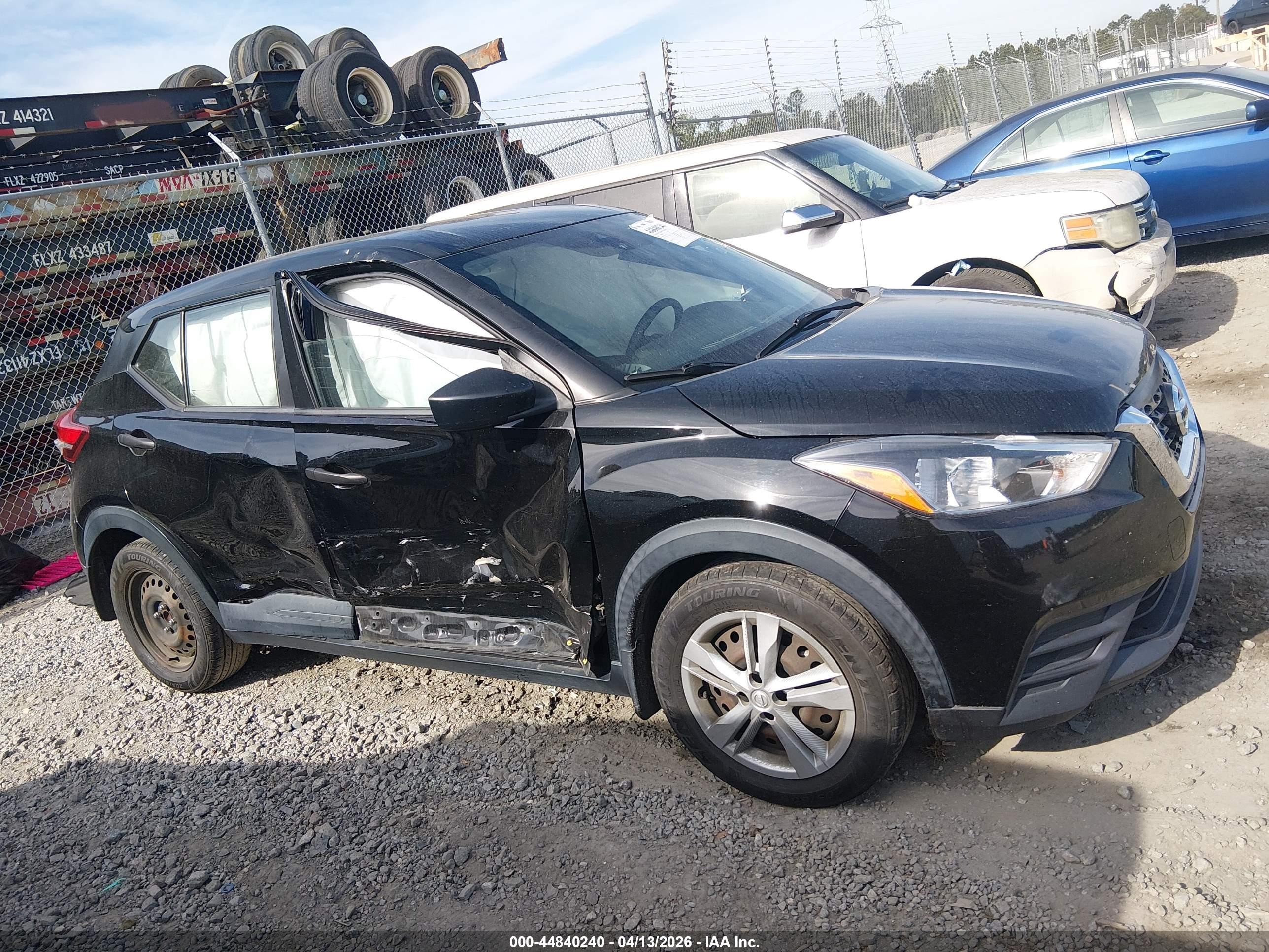 2020 Nissan Kicks S Xtronic Cvt Черный vin: 3N1CP5BV9LL558518
