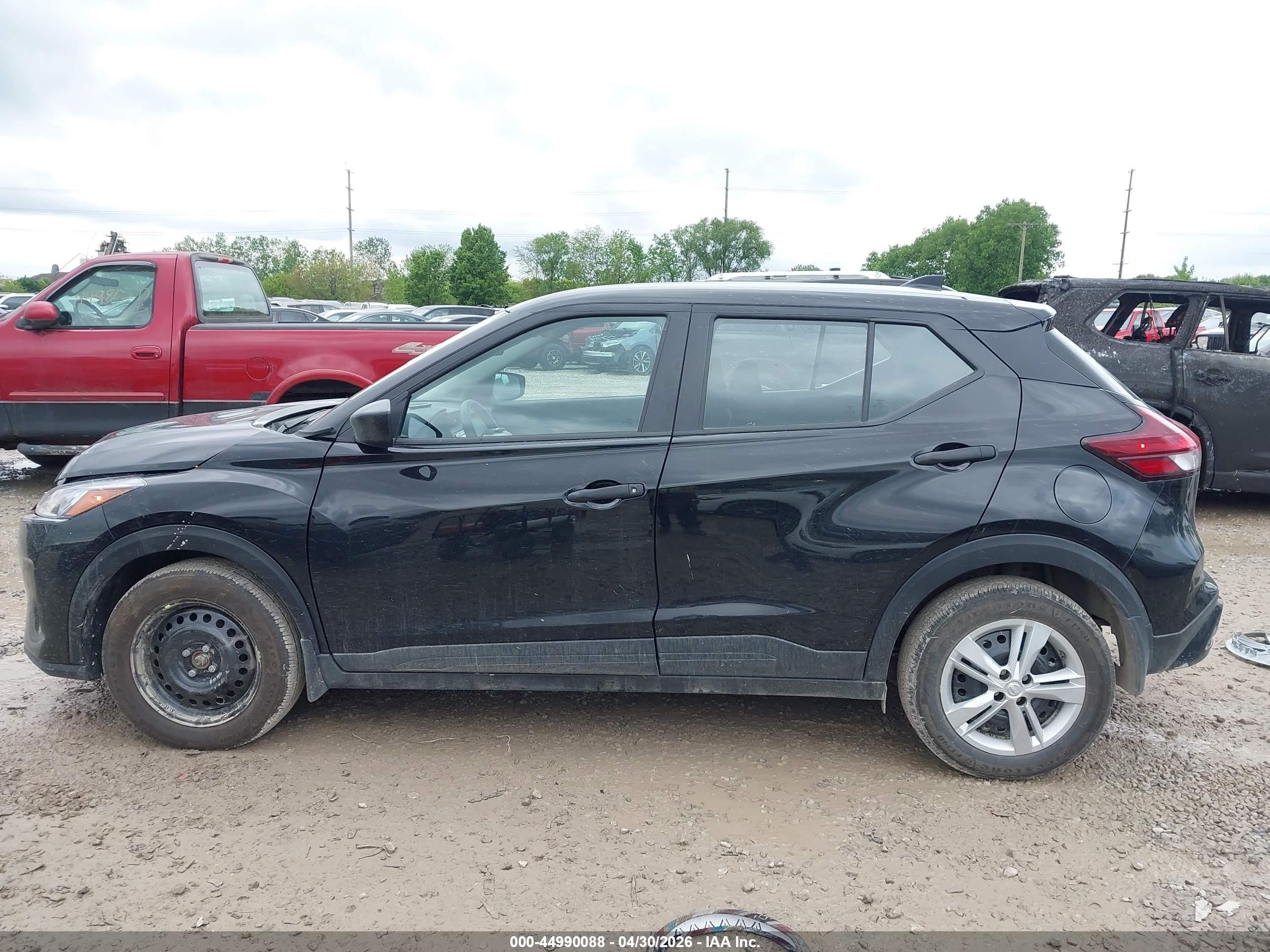 2025 Nissan Kicks Play S Black vin: 3N1CP5BVXSL483813