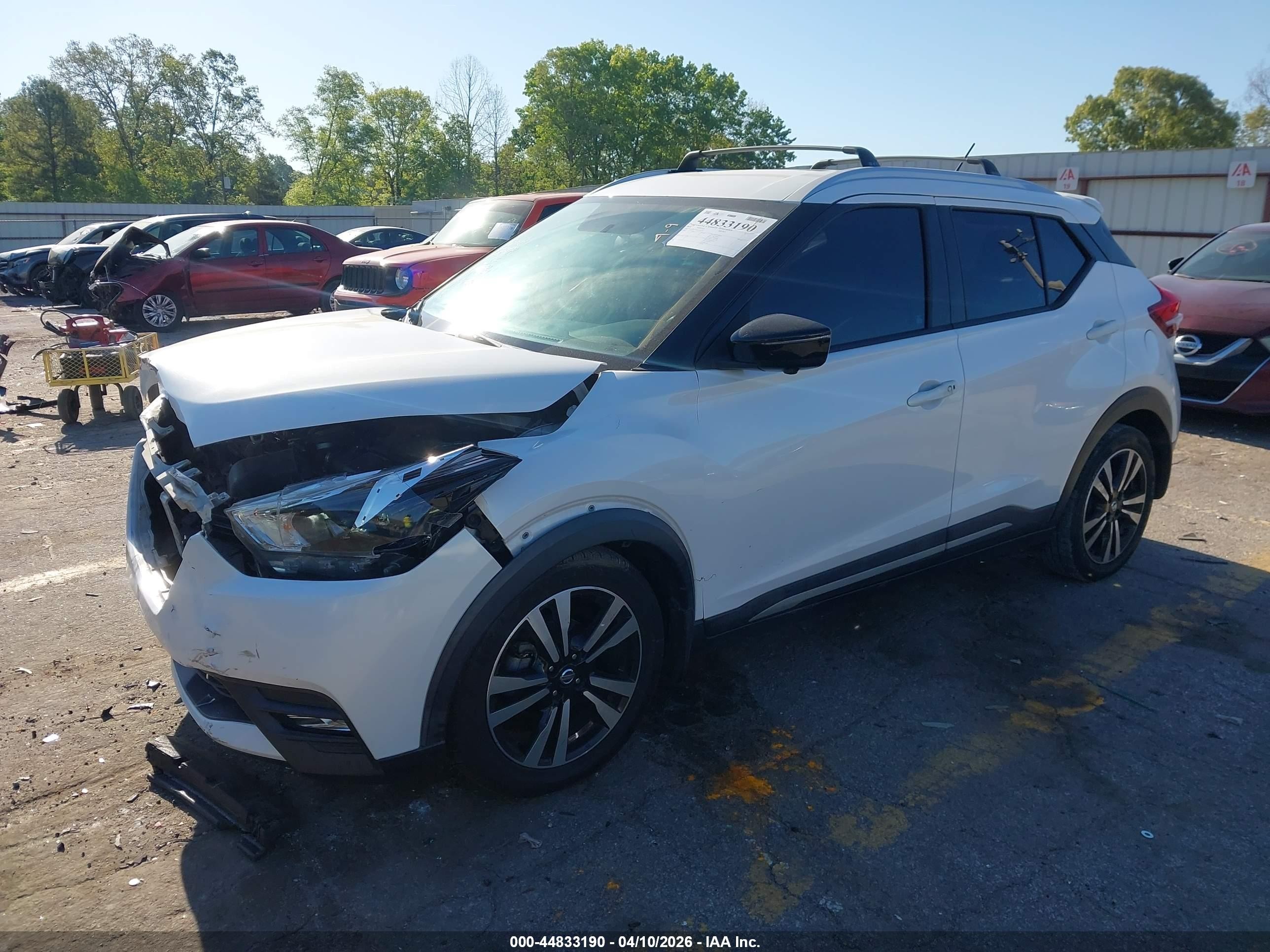 2019 Nissan Kicks Sr Белый vin: 3N1CP5CU0KL511219