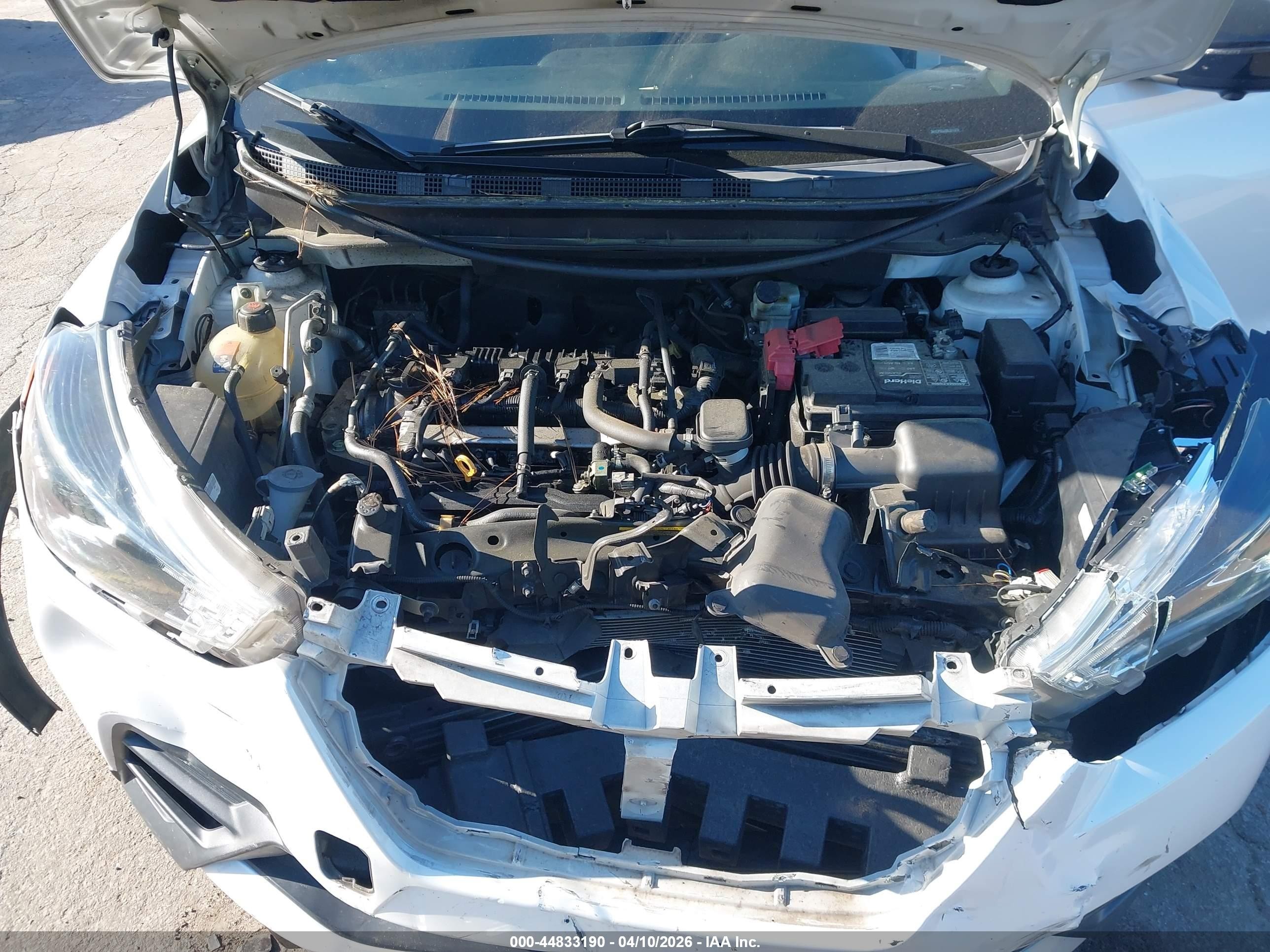 2019 Nissan Kicks Sr Белый vin: 3N1CP5CU0KL511219