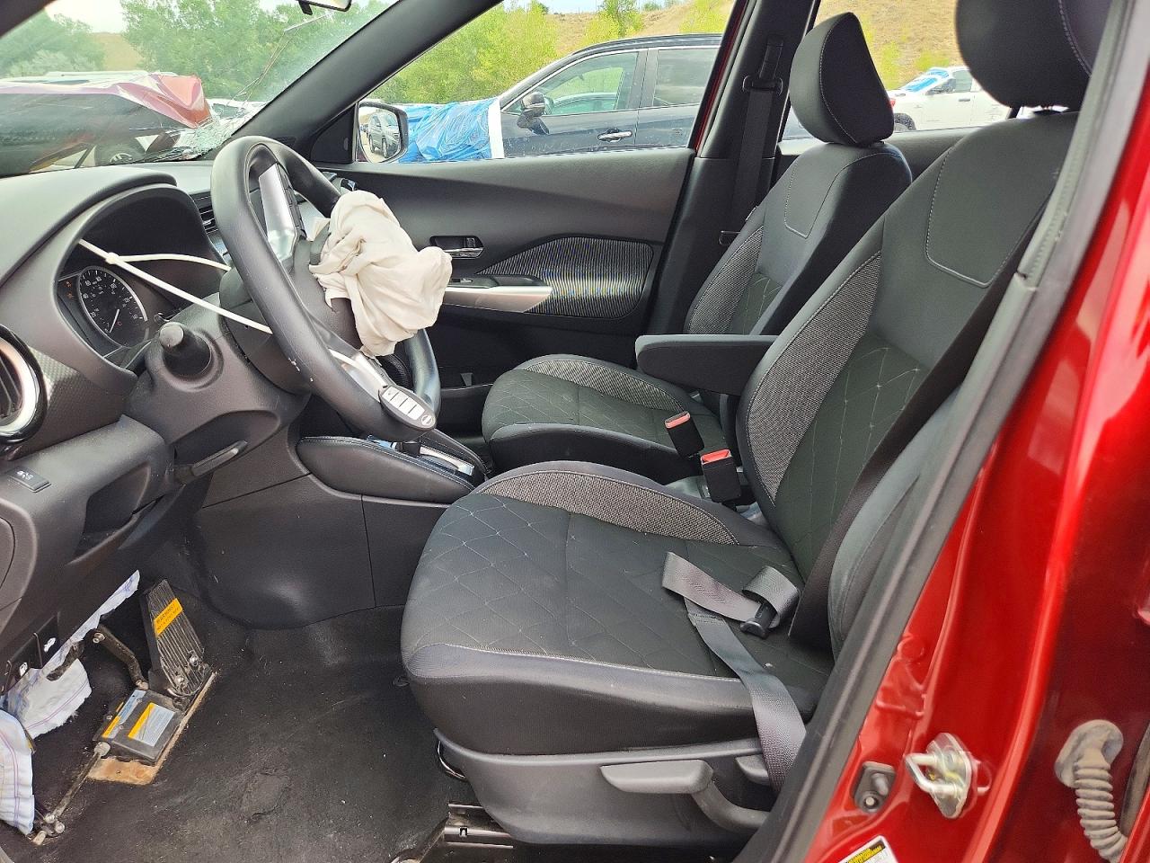 2019 Nissan Kicks Sv Red vin: 3N1CP5CU0KL543295