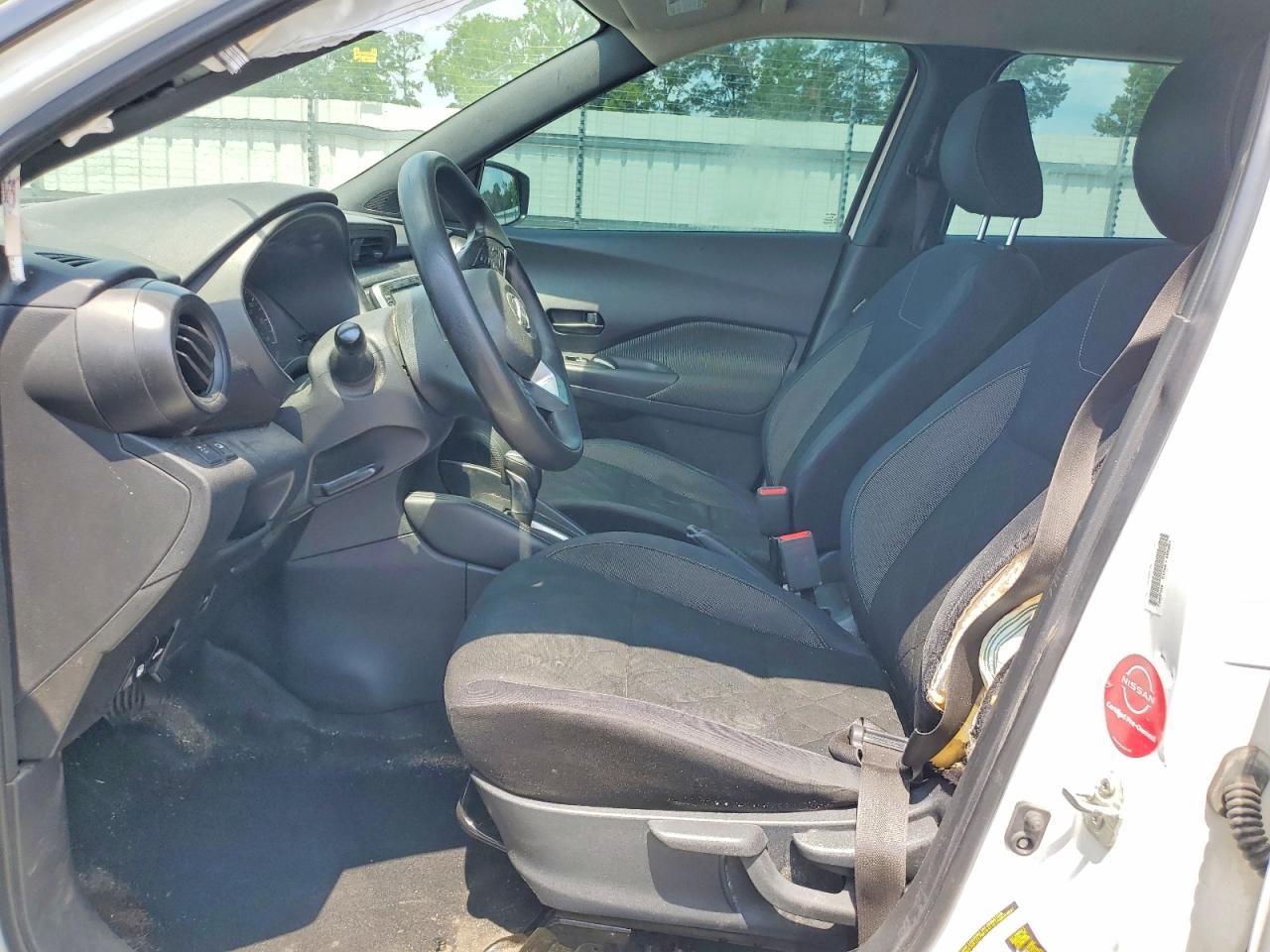 2019 Nissan Kicks S White vin: 3N1CP5CU2KL512727