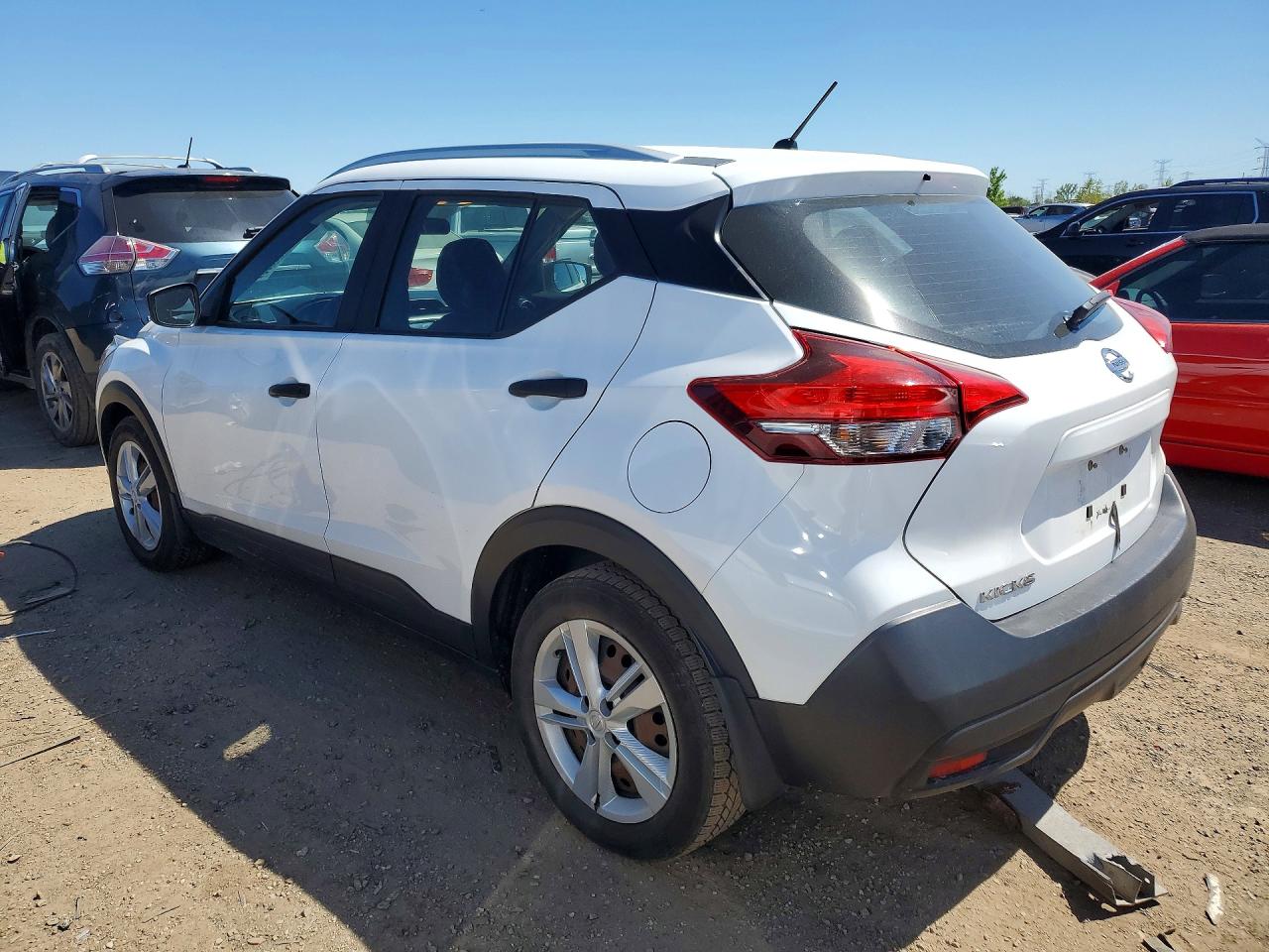 2018 Nissan Kicks S White vin: 3N1CP5CU3JL531964