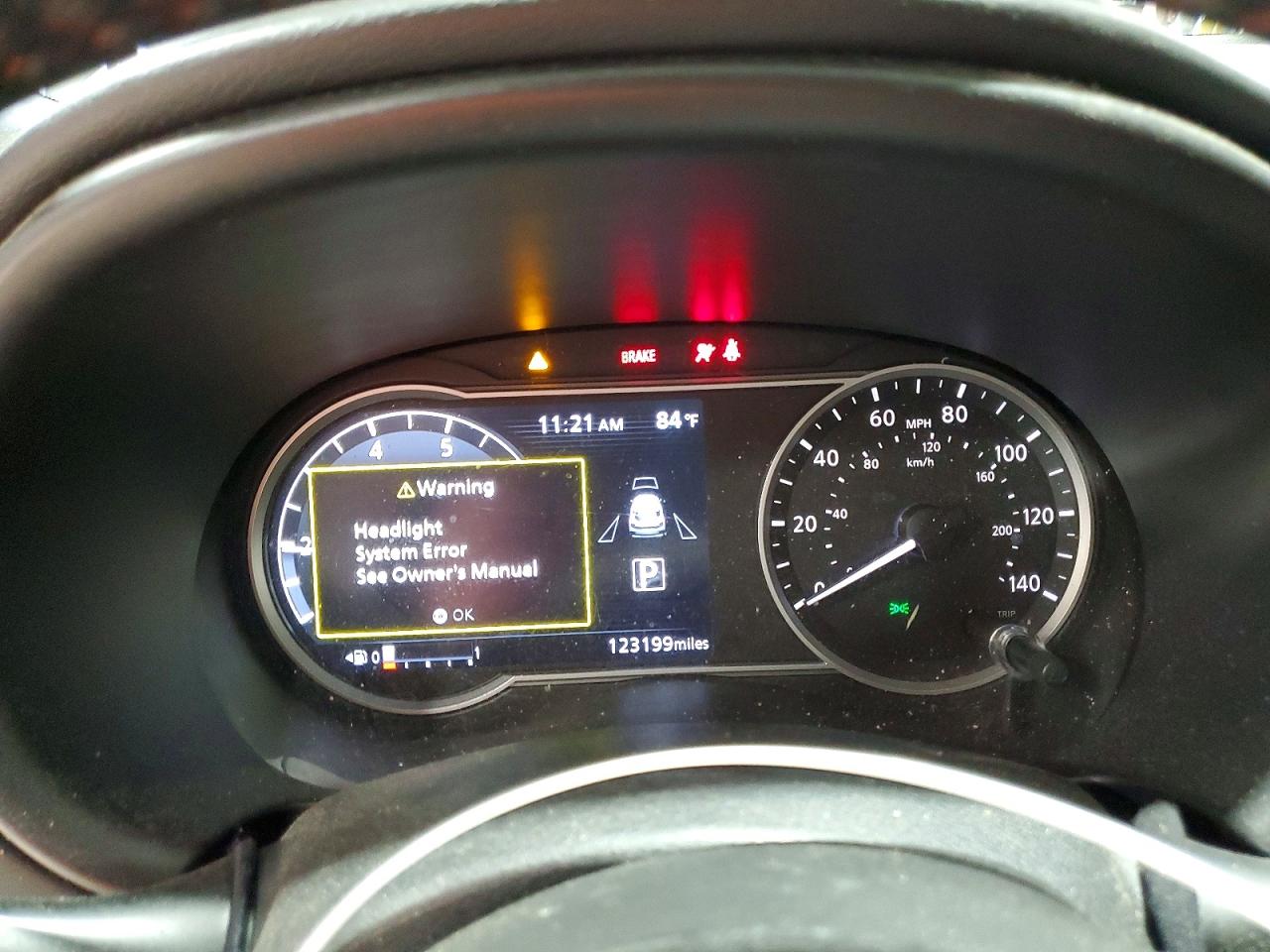 2018 Nissan Kicks Sr Gray vin: 3N1CP5CU3JL542771