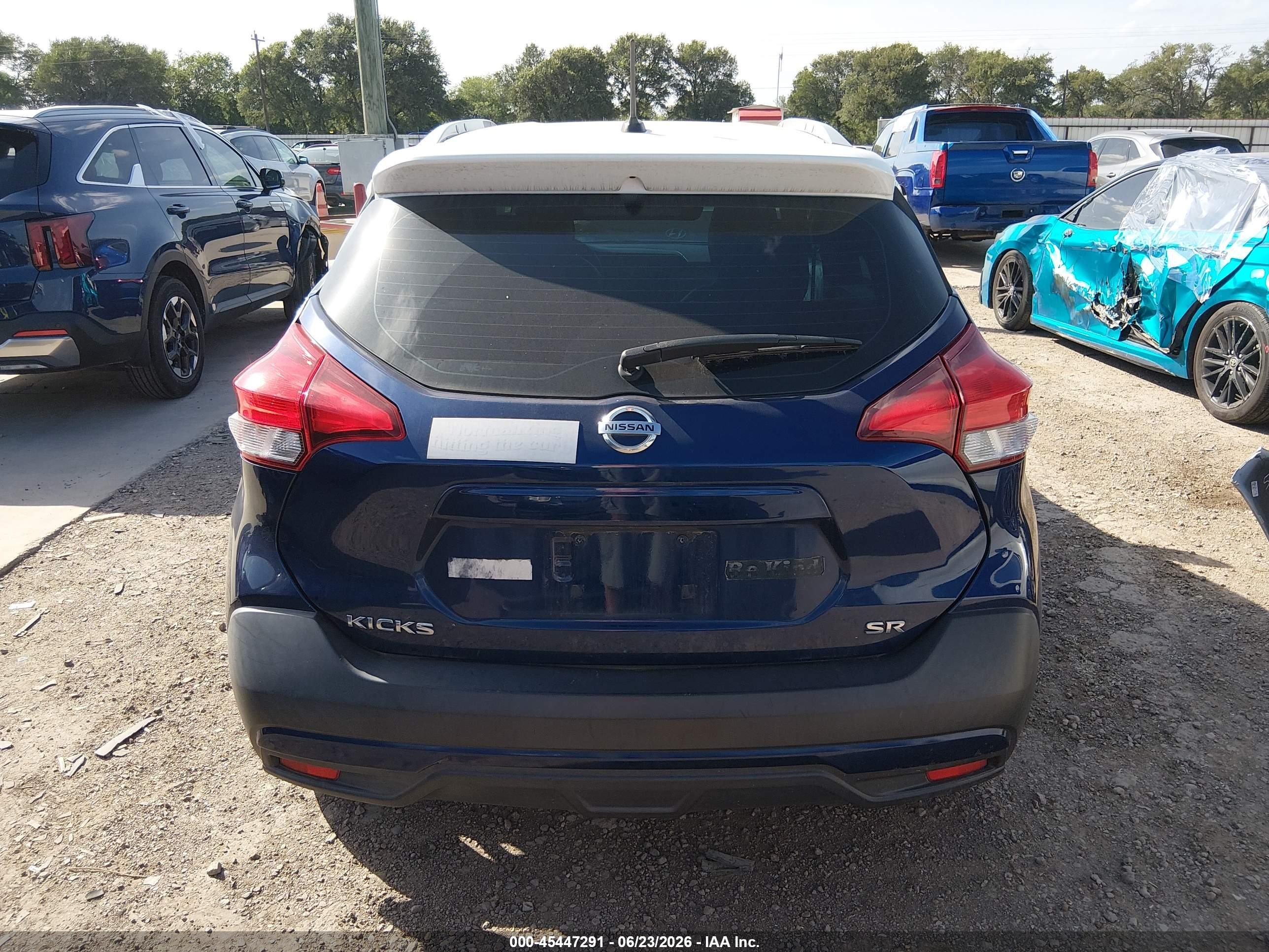 2019 Nissan Kicks Sr Blue vin: 3N1CP5CU3KL533425