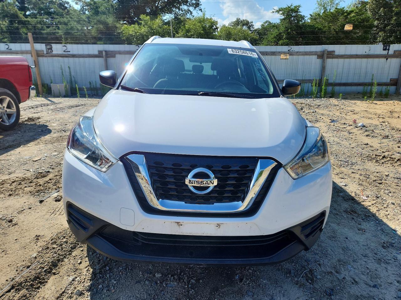2019 Nissan Kicks S White vin: 3N1CP5CU3KL536566