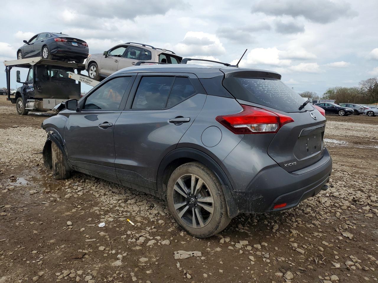 2019 Nissan Kicks Sv Gray vin: 3N1CP5CU3KL558096
