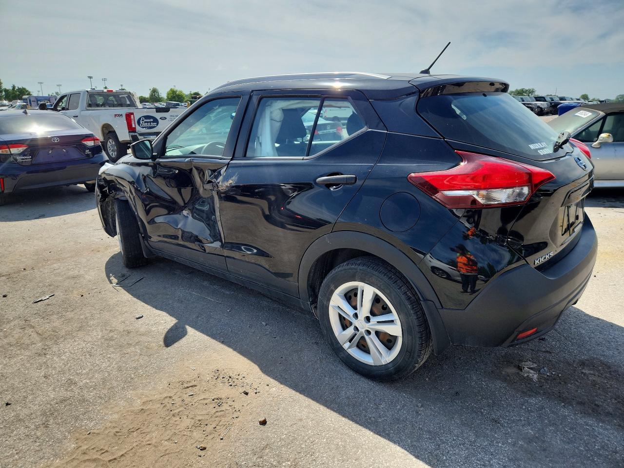 2019 Nissan Kicks S Black vin: 3N1CP5CU3KL558776