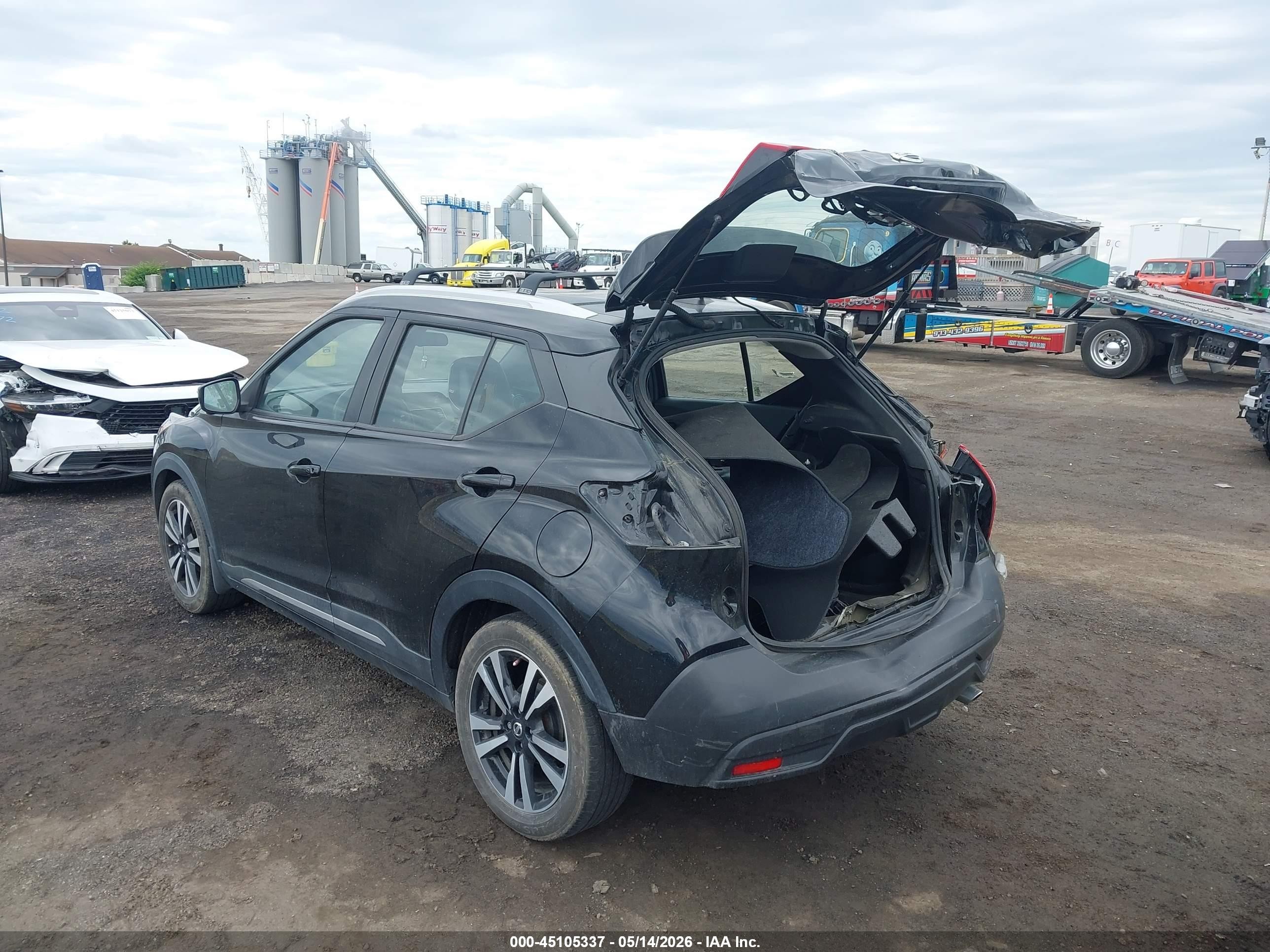 2018 Nissan Kicks Sr Black vin: 3N1CP5CU4JL506054