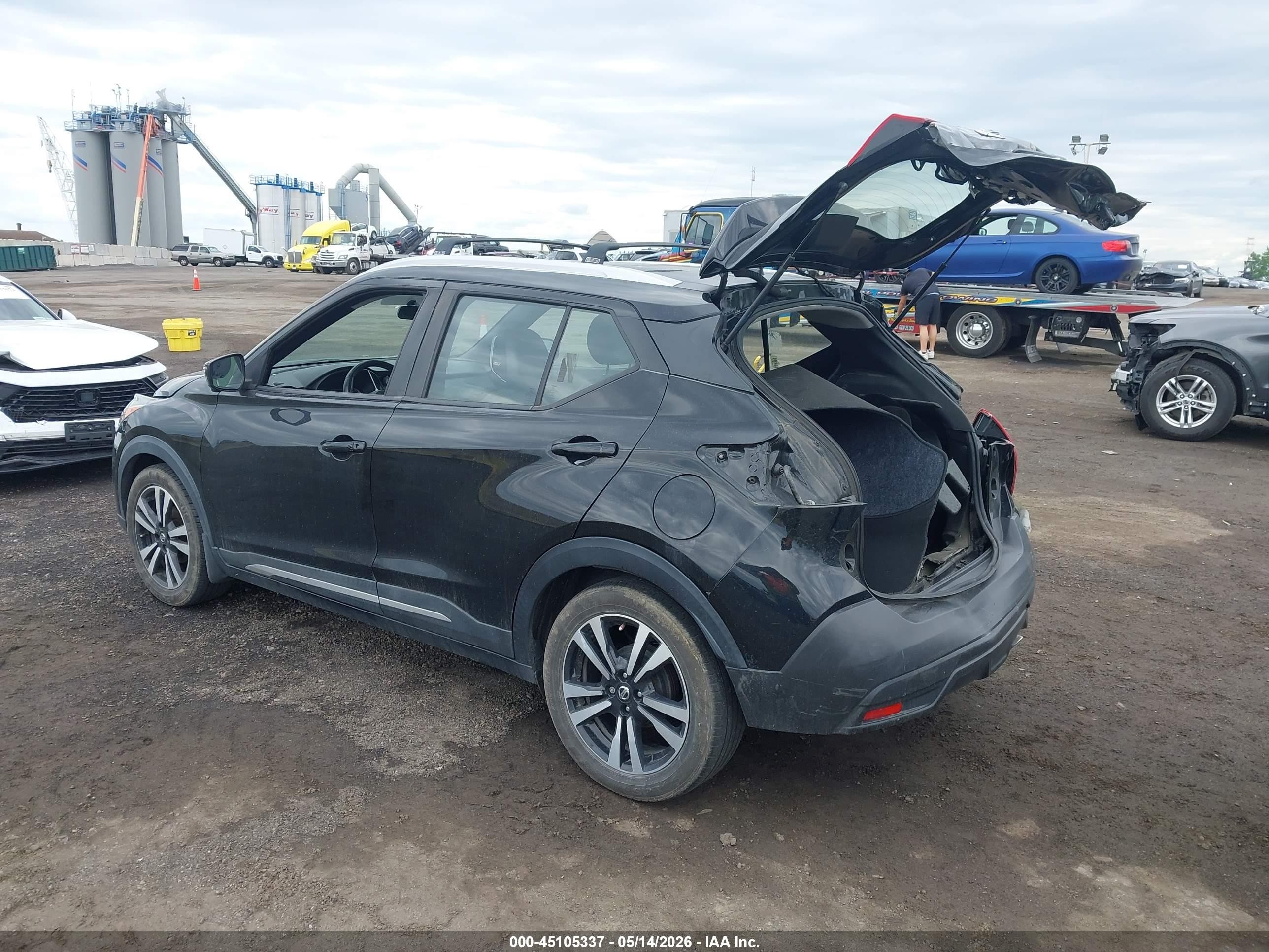2018 Nissan Kicks Sr Black vin: 3N1CP5CU4JL506054