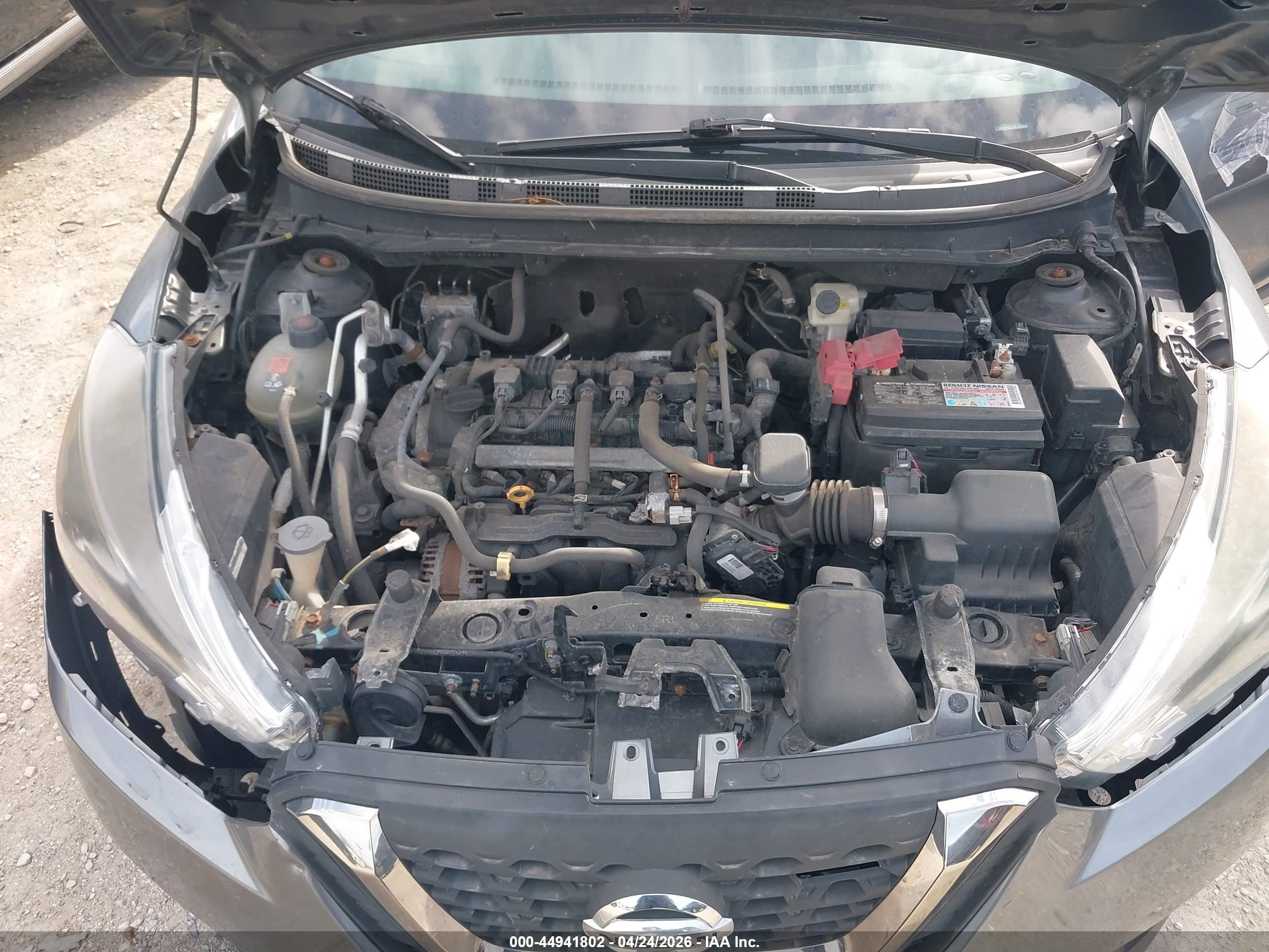 2019 Nissan Kicks Sr Серый vin: 3N1CP5CU4KL528640